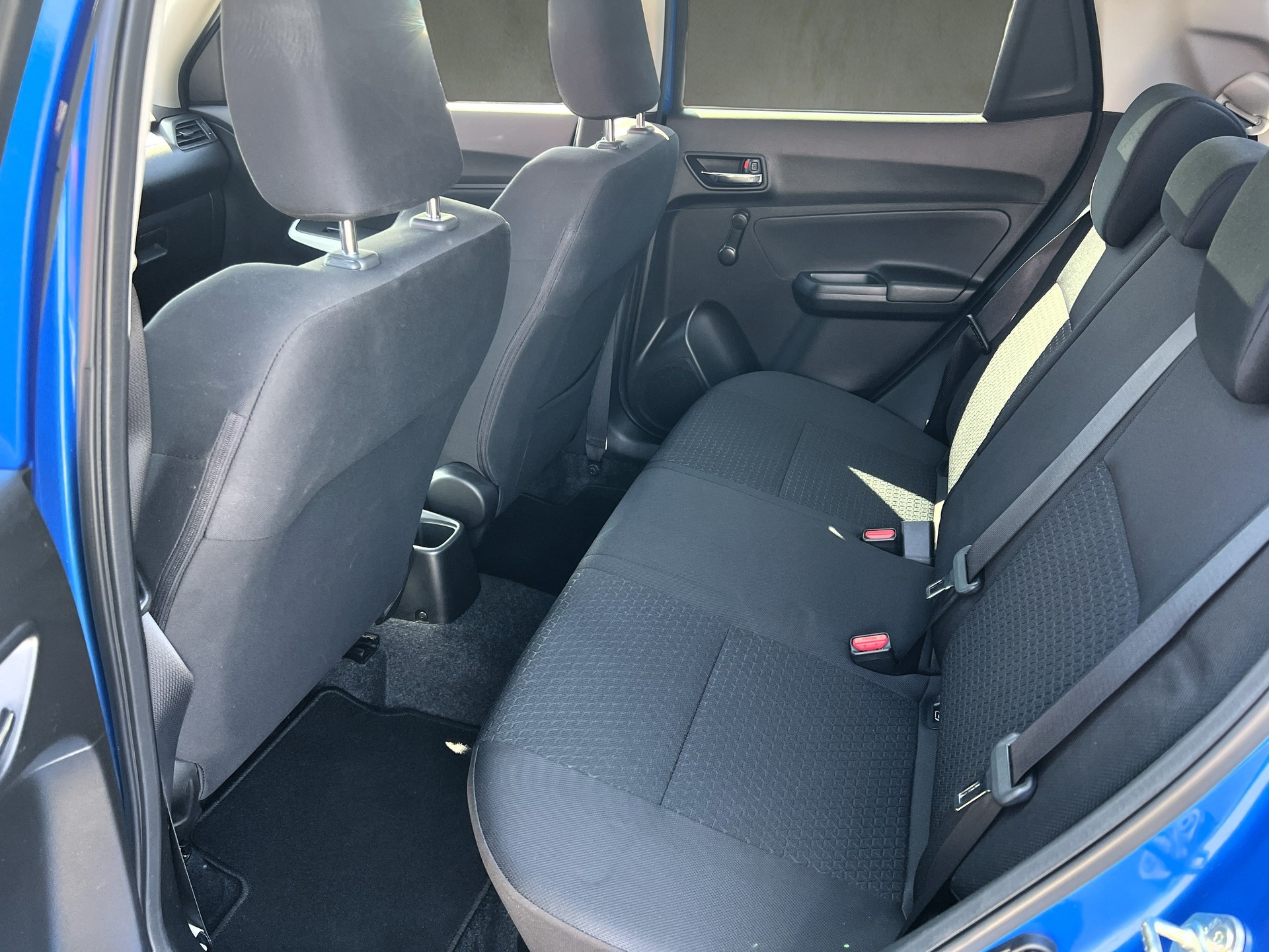 SUZUKI Swift 1,3 i 4X4-image-8
