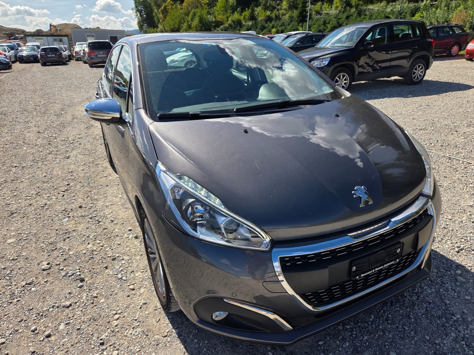 PEUGEOT 208 1.2 PureTech Allure EAT6-image-1
