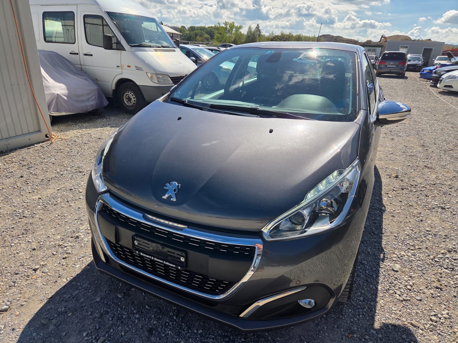 PEUGEOT 208 1.2 PureTech Allure EAT6-image-3