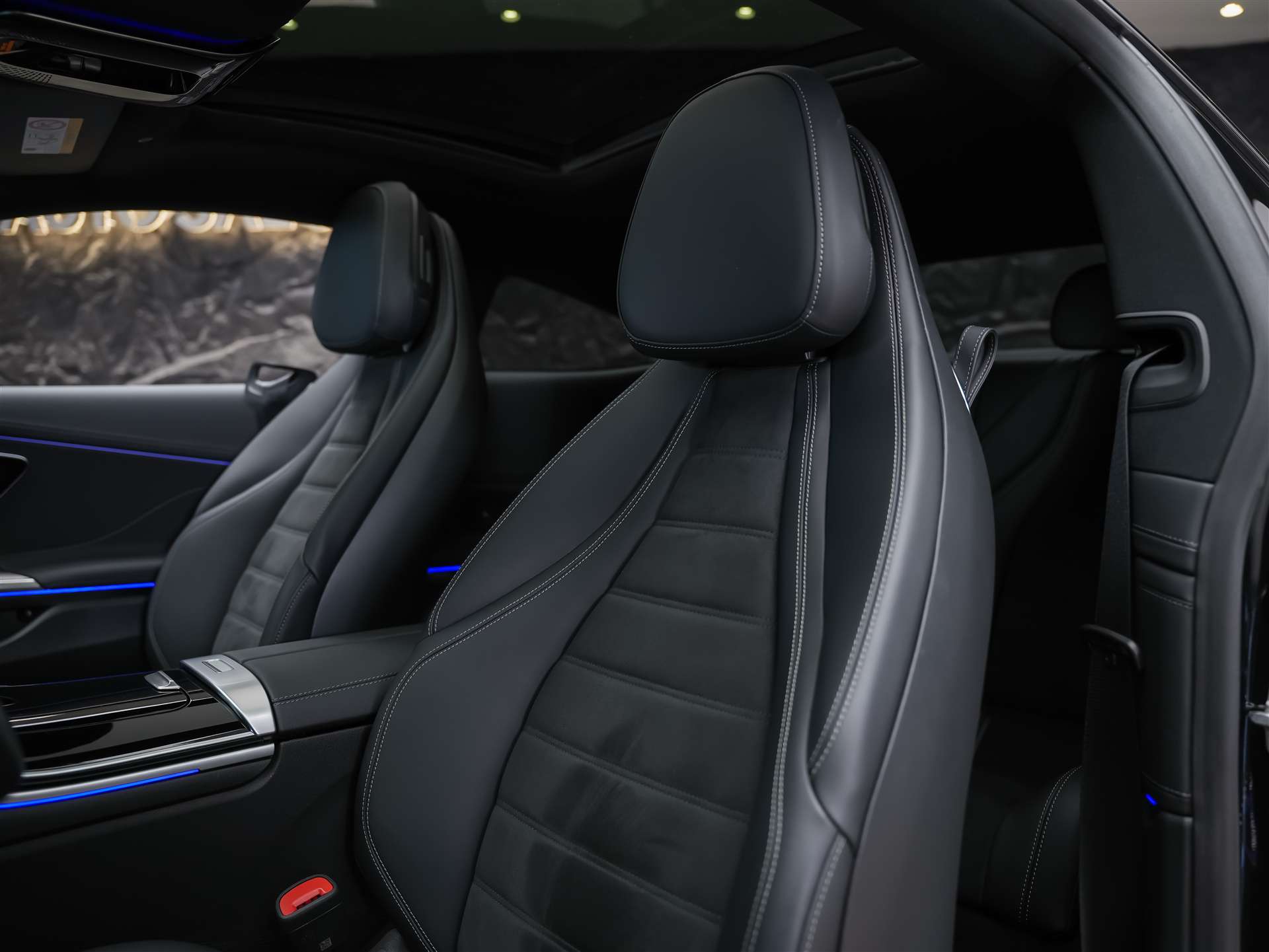 MERCEDES-BENZ CLE 200 AMG Line 4matic Coupé*Panorama*360° Kamera*Werksgarantie*-image-9