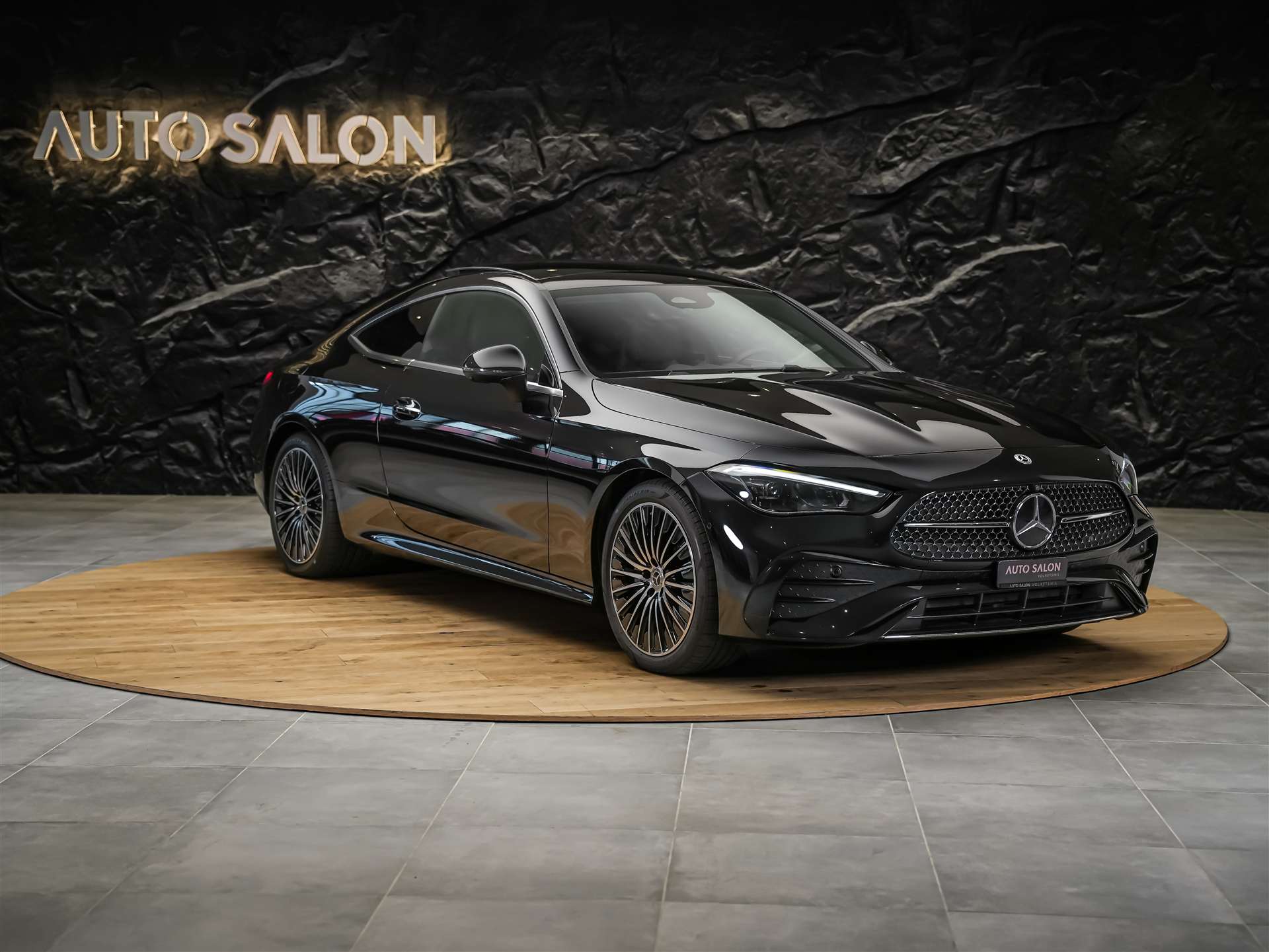 MERCEDES-BENZ CLE 200 AMG Line 4matic Coupé*Panorama*360° Kamera*Werksgarantie*-image-5