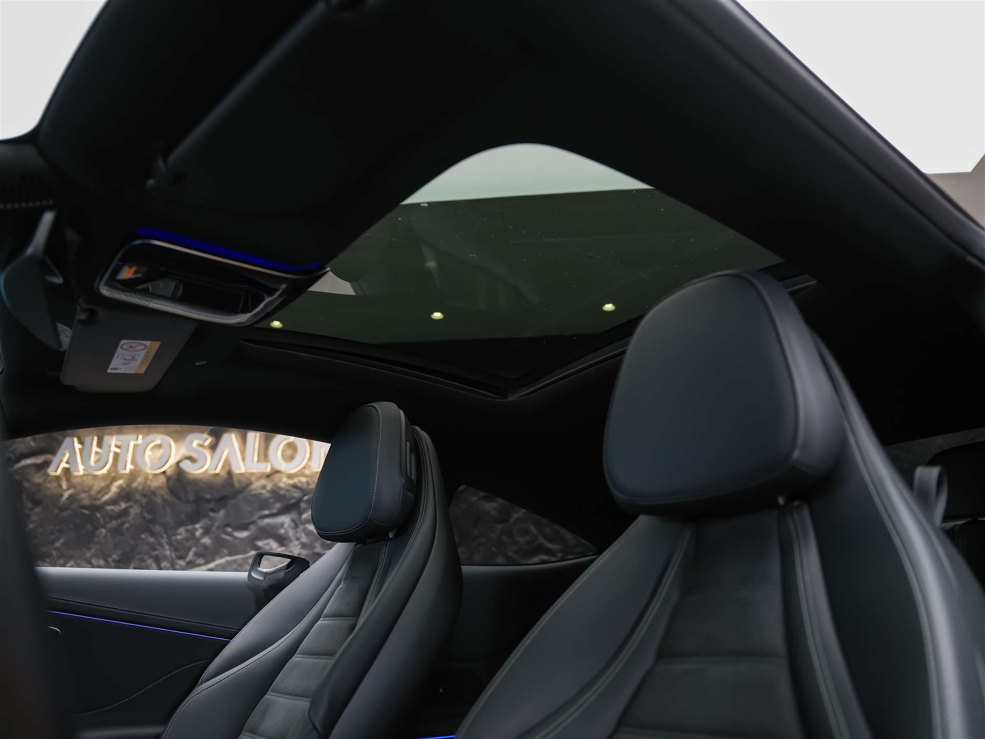 MERCEDES-BENZ CLE 200 AMG Line 4matic Coupé*Panorama*360° Kamera*Werksgarantie*-image-10