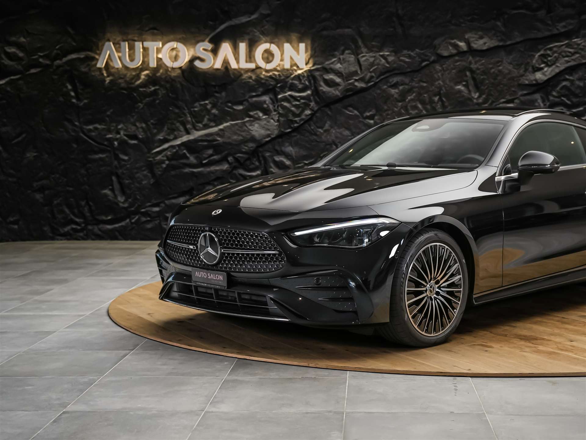 MERCEDES-BENZ CLE 200 AMG Line 4matic Coupé*Panorama*360° Kamera*Werksgarantie*-image-12