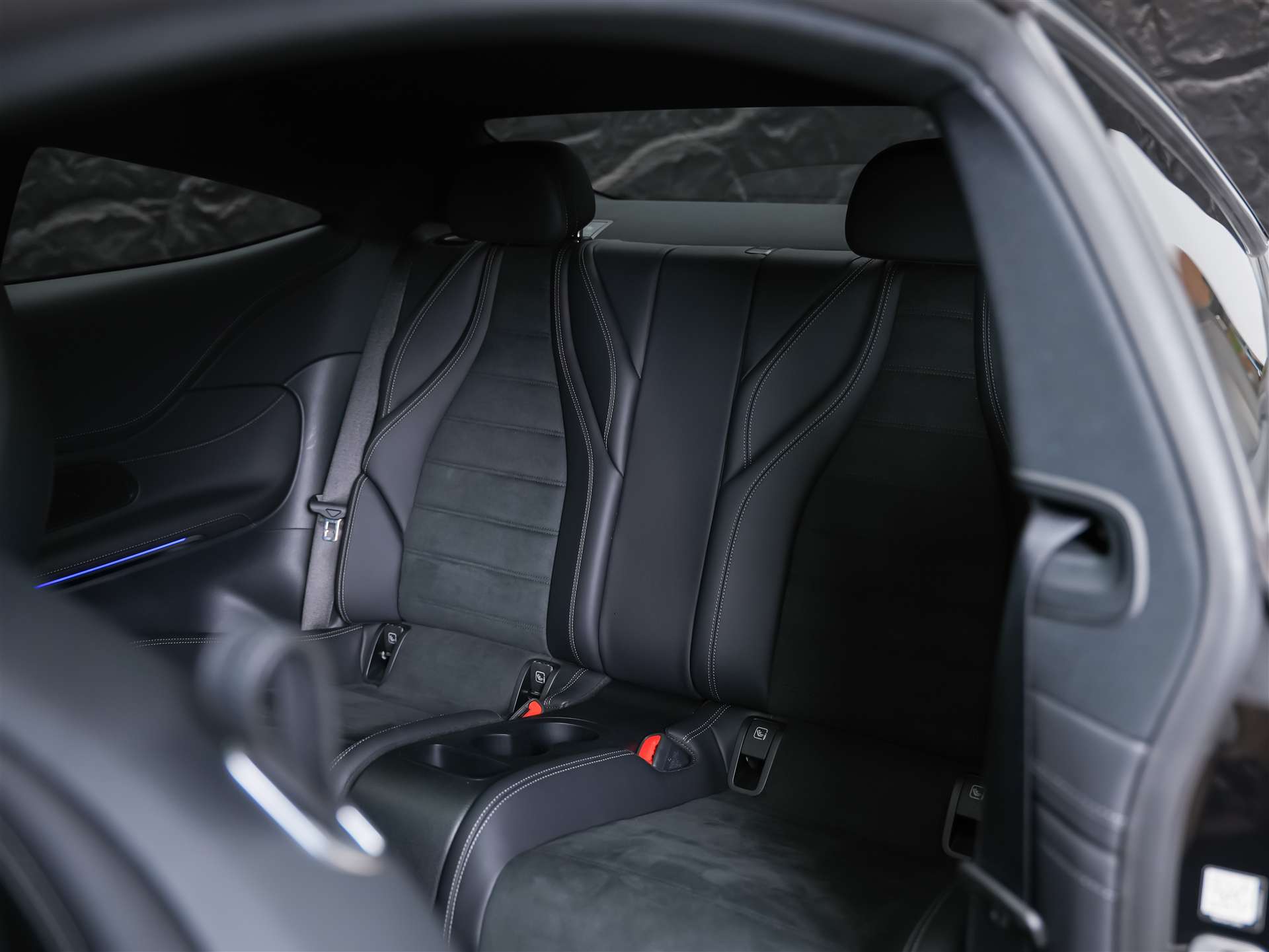 MERCEDES-BENZ CLE 200 AMG Line 4matic Coupé*Panorama*360° Kamera*Werksgarantie*-image-11