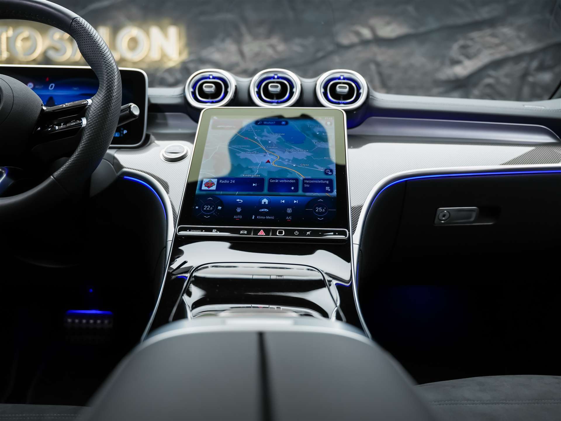 MERCEDES-BENZ CLE 200 AMG Line 4matic Coupé*Panorama*360° Kamera*Werksgarantie*-image-17