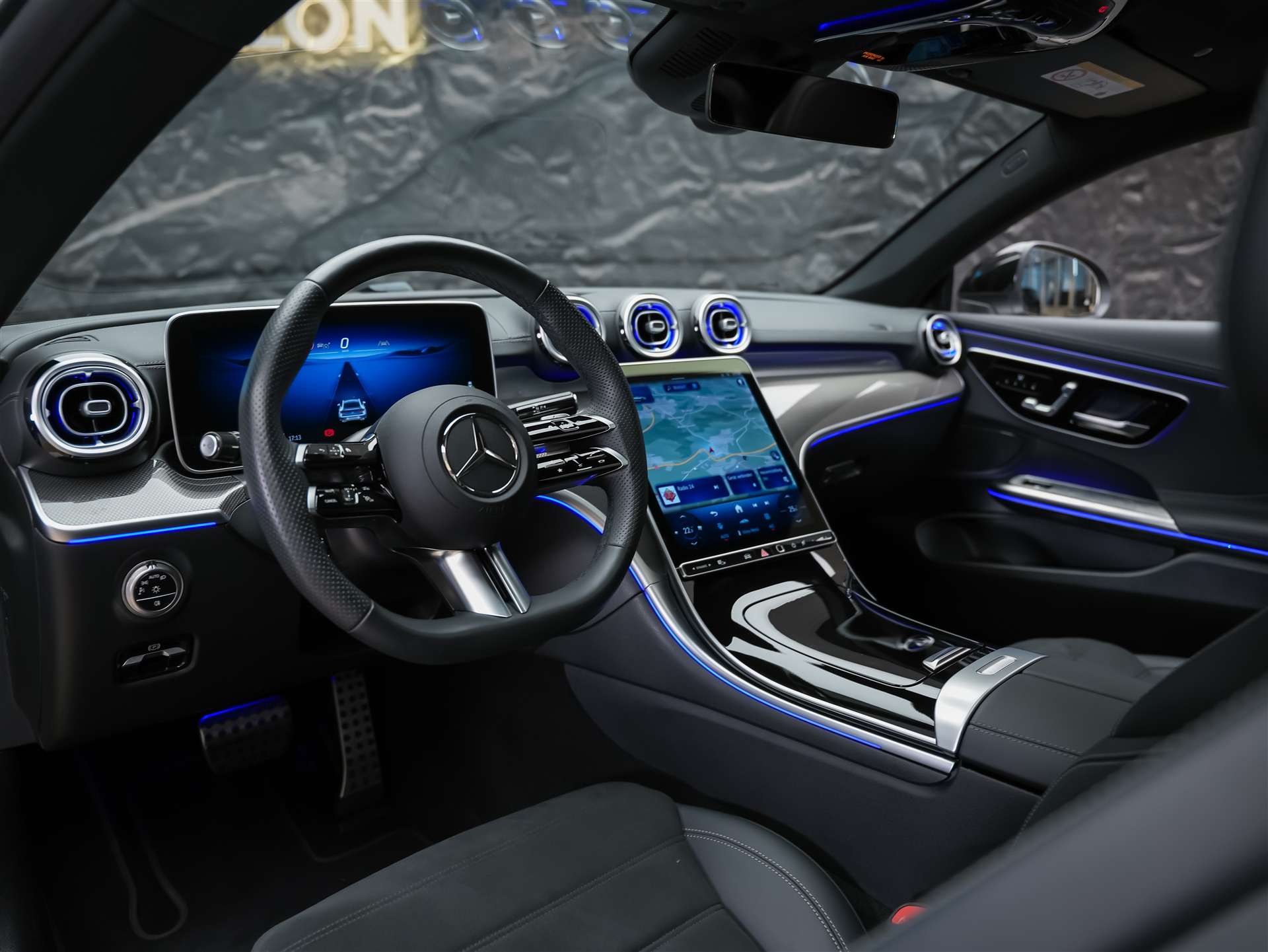 MERCEDES-BENZ CLE 200 AMG Line 4matic Coupé*Panorama*360° Kamera*Werksgarantie*-image-7