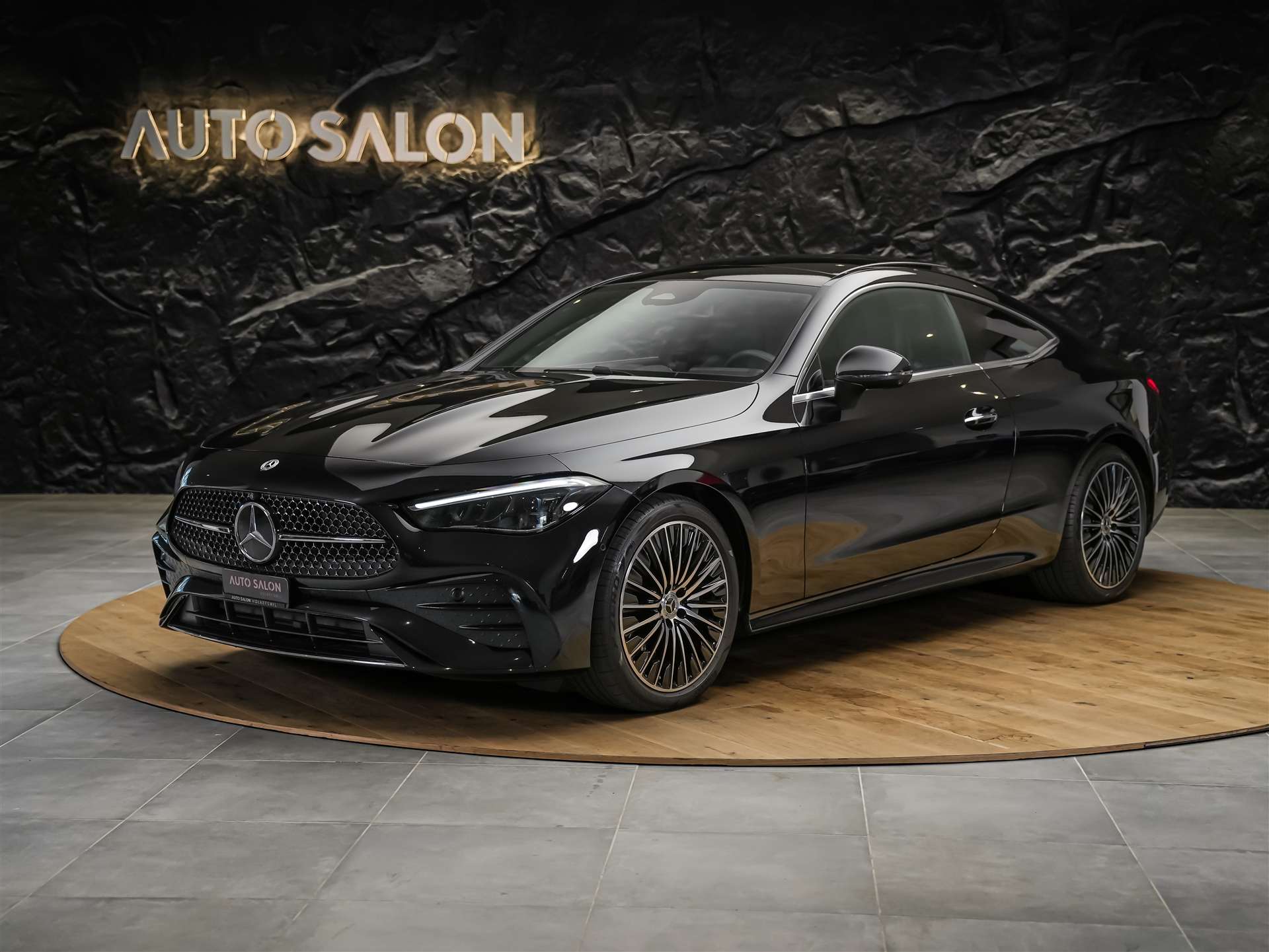 MERCEDES-BENZ CLE 200 AMG Line 4matic Coupé*Panorama*360° Kamera*Werksgarantie*-image-0