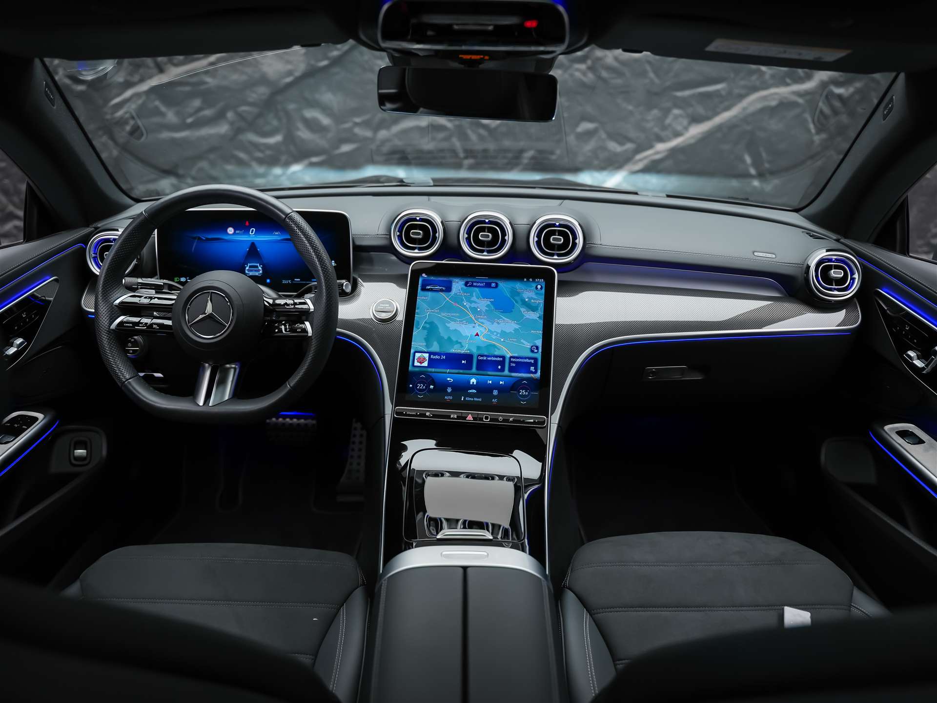 MERCEDES-BENZ CLE 200 AMG Line 4matic Coupé*Panorama*360° Kamera*Werksgarantie*-image-16