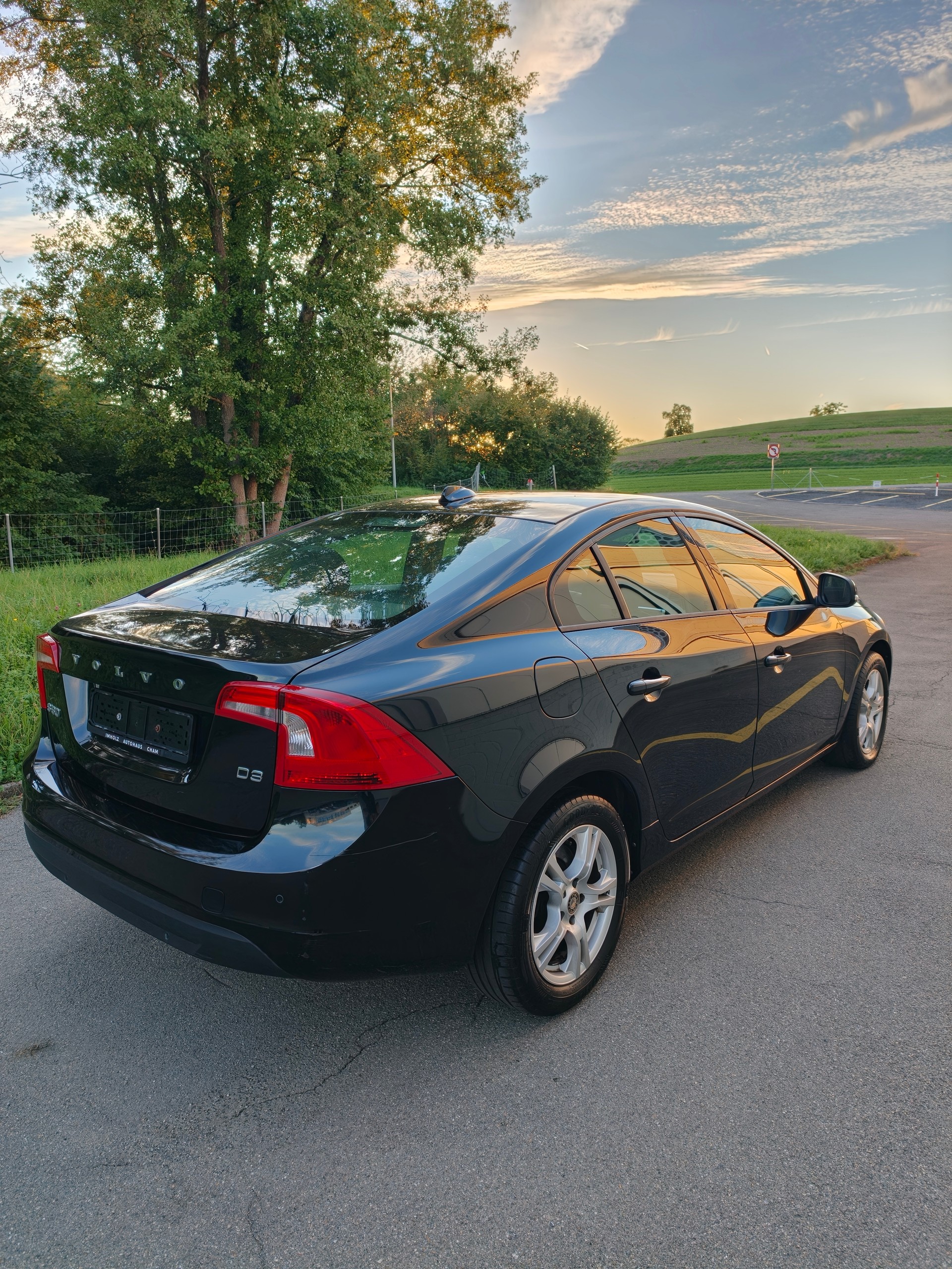 VOLVO S60 D3-image-3