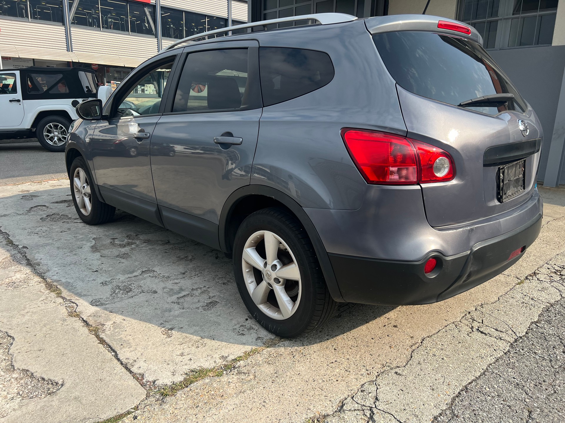 NISSAN Qashqai +2 2.0 4WD tekna-image-3