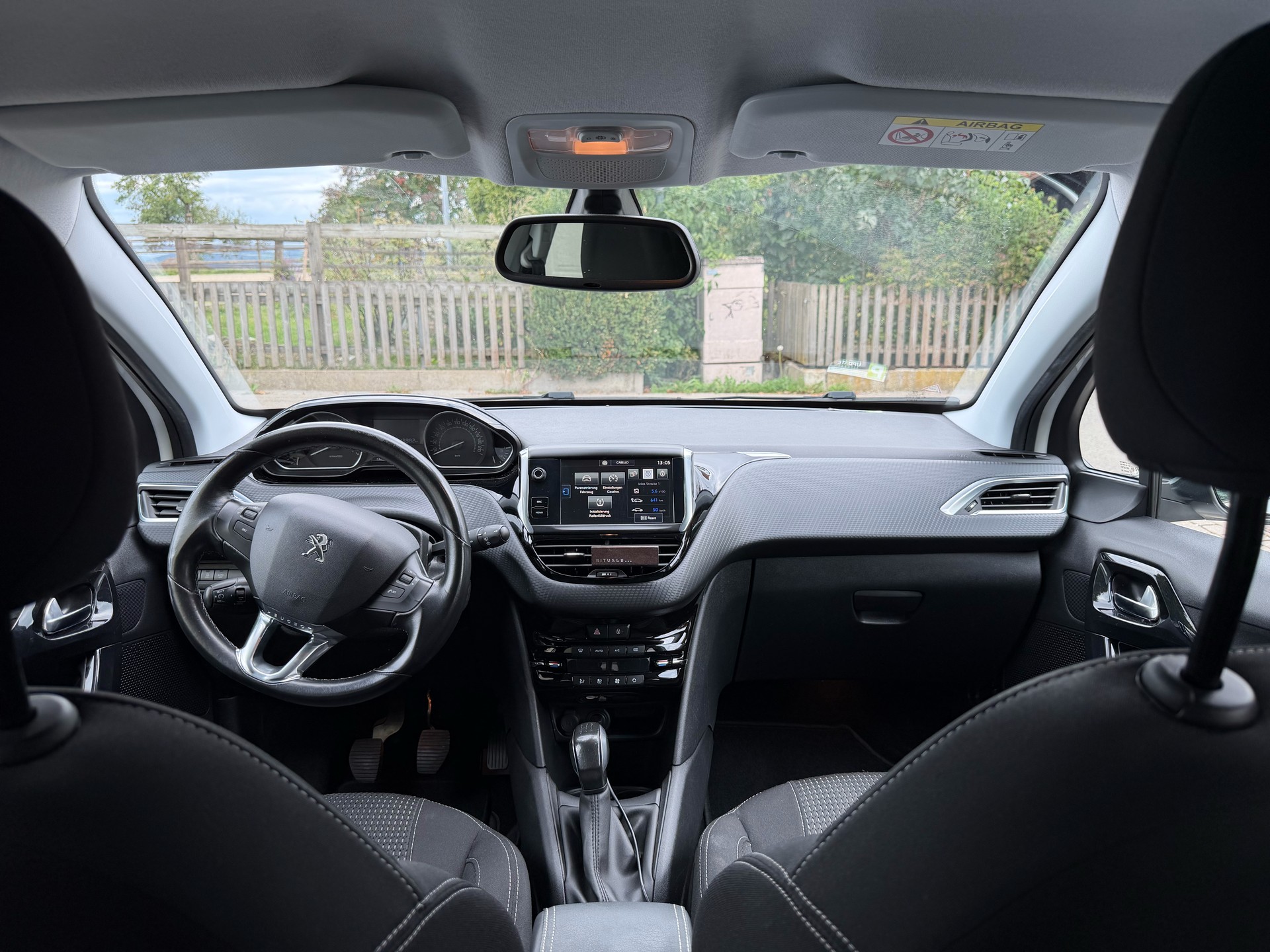PEUGEOT 1.2 PureTech Allure S/S-image-5