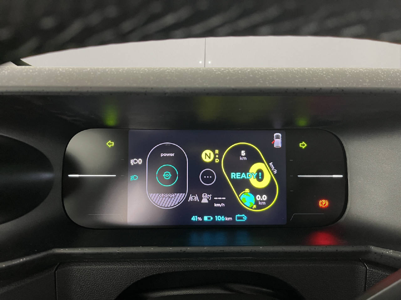 RENAULT Twingo E-Tech Urban Range techno-image-10