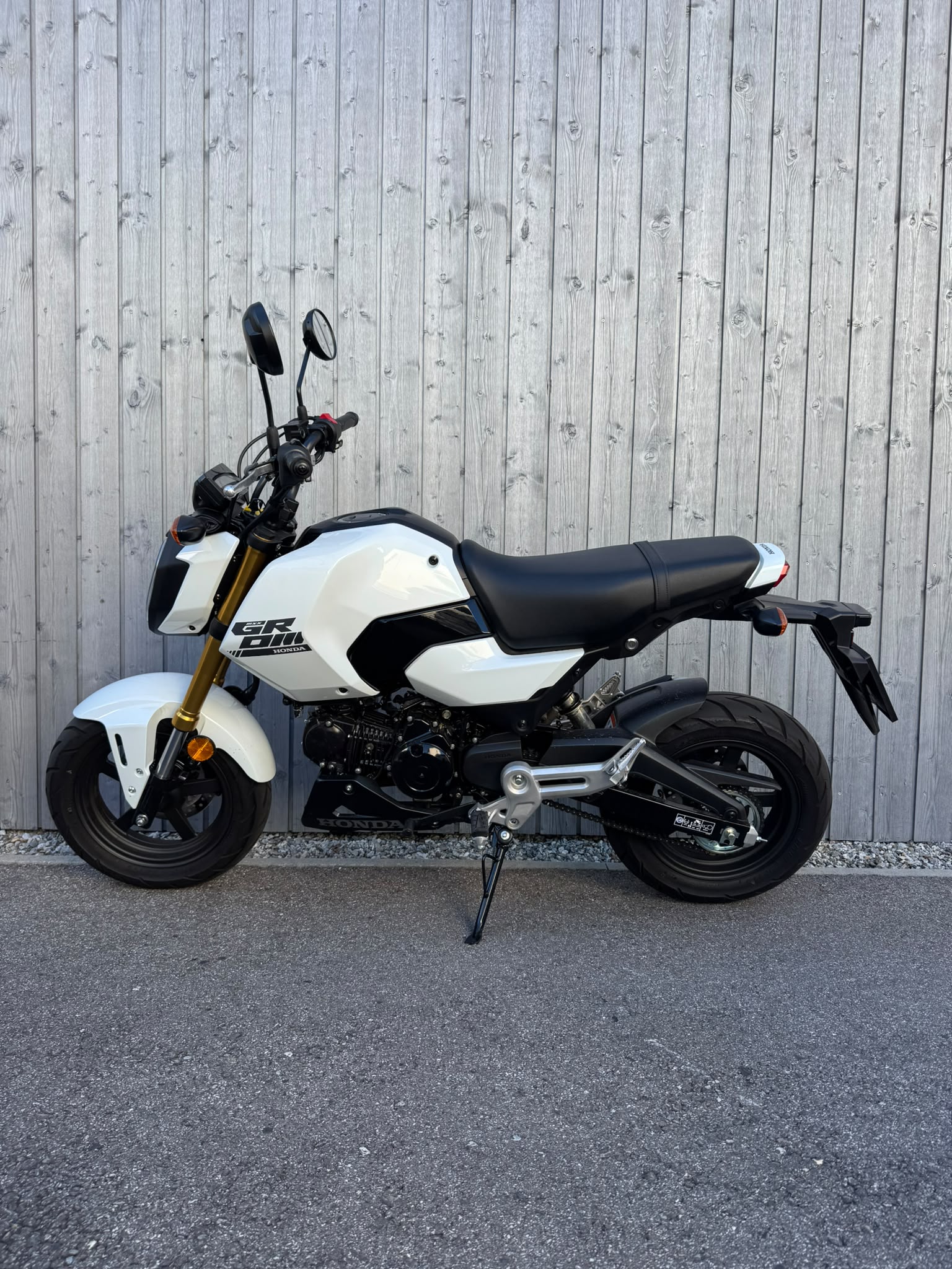 HONDA 125-showroom-element-2