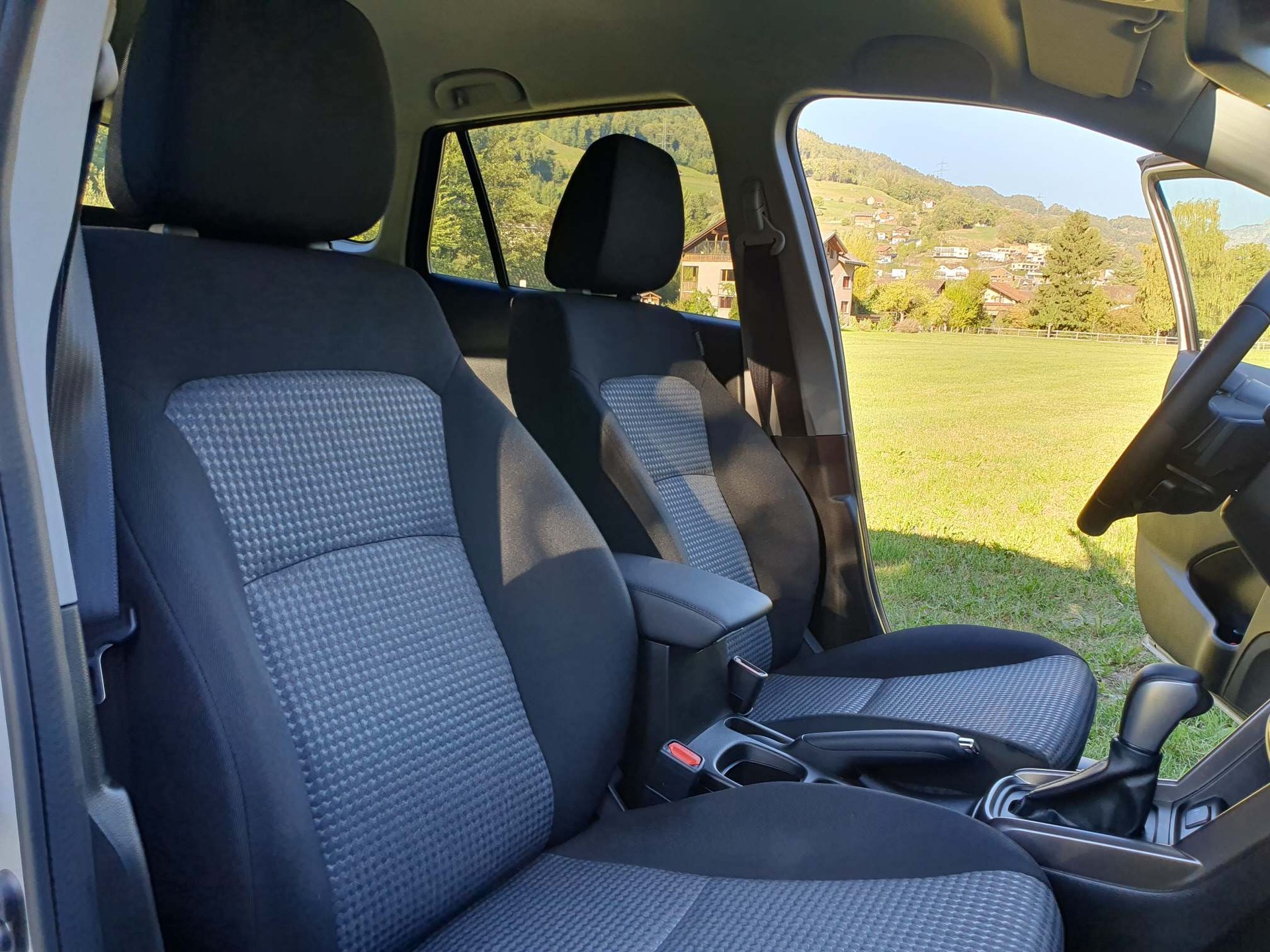 SUZUKI S-Cross 1.4 T Compact+ Hybrid AllGrip-image-12