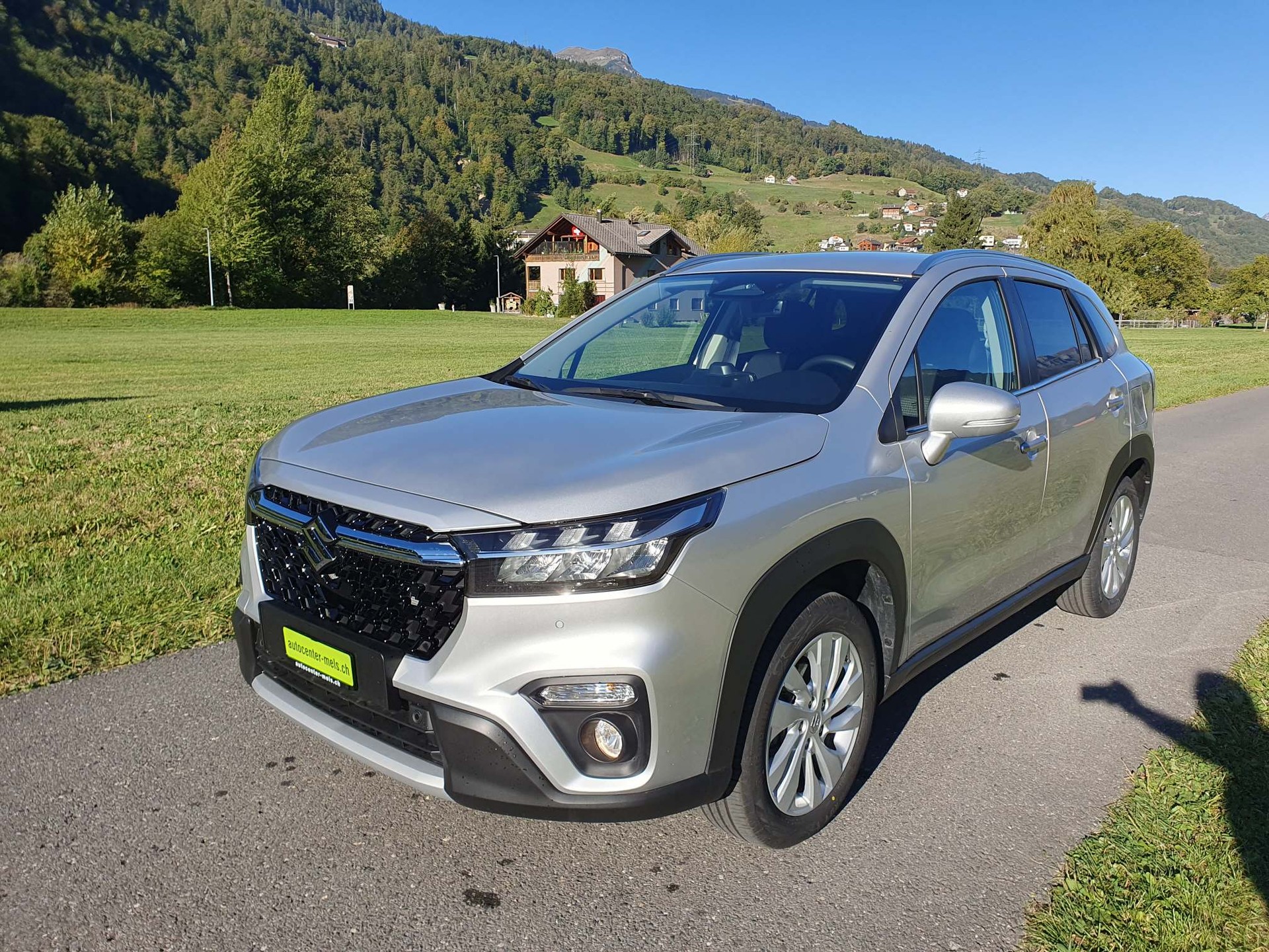 SUZUKI S-Cross 1.4 T Compact+ Hybrid AllGrip-image-3