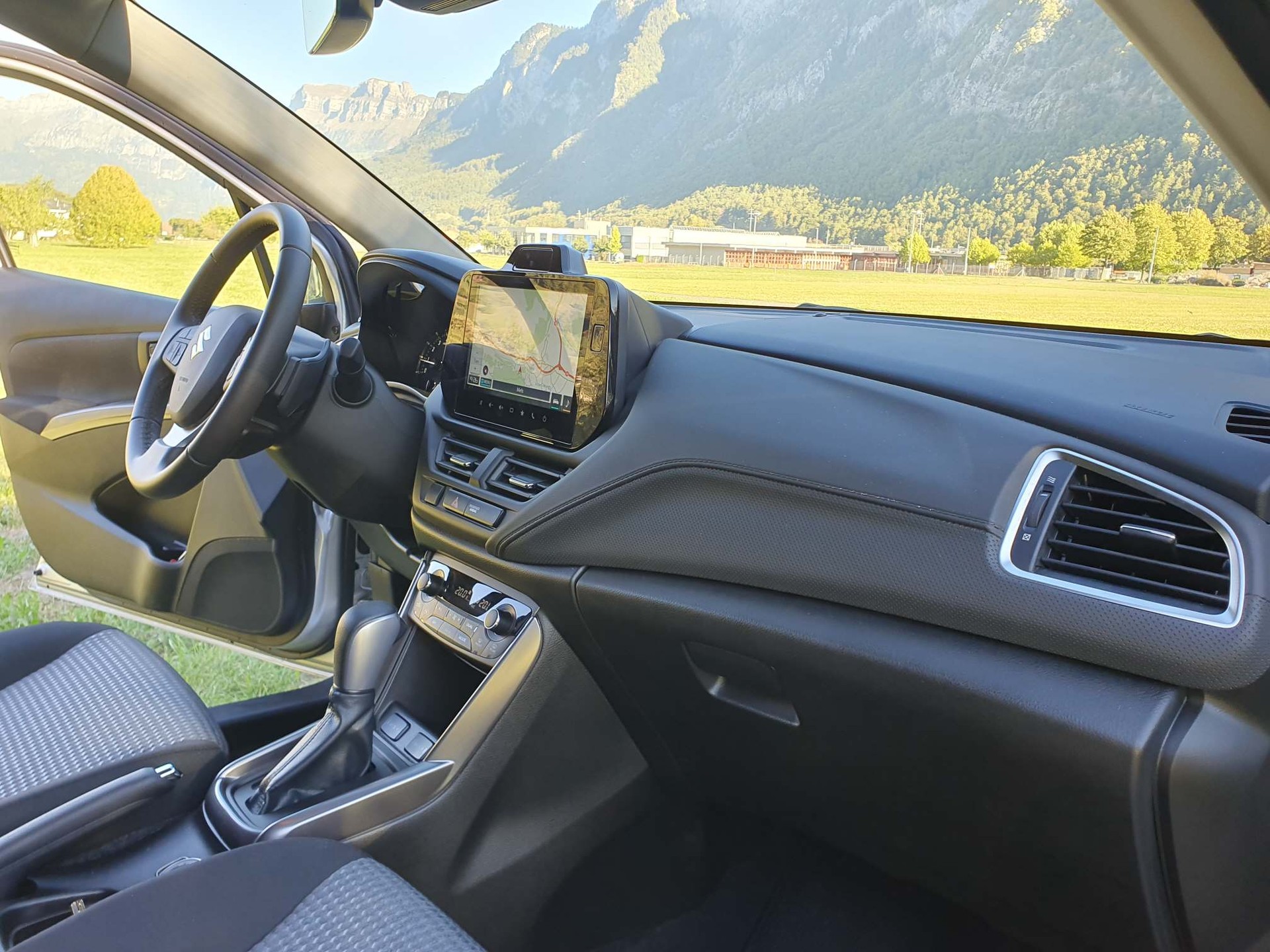 SUZUKI S-Cross 1.4 T Compact+ Hybrid AllGrip-image-11