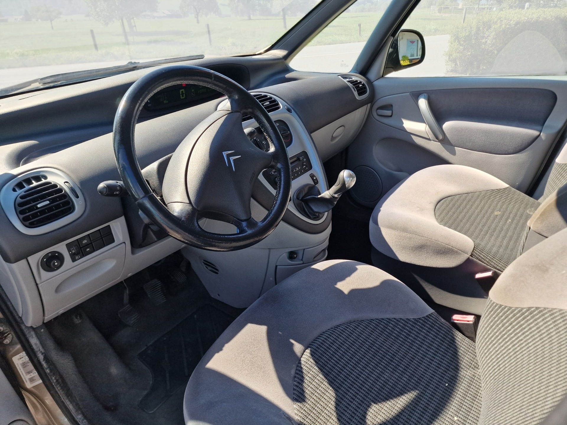 CITROEN Xsara Picasso 1.6i (X) 12Mt Gara MFK NEU-image-4