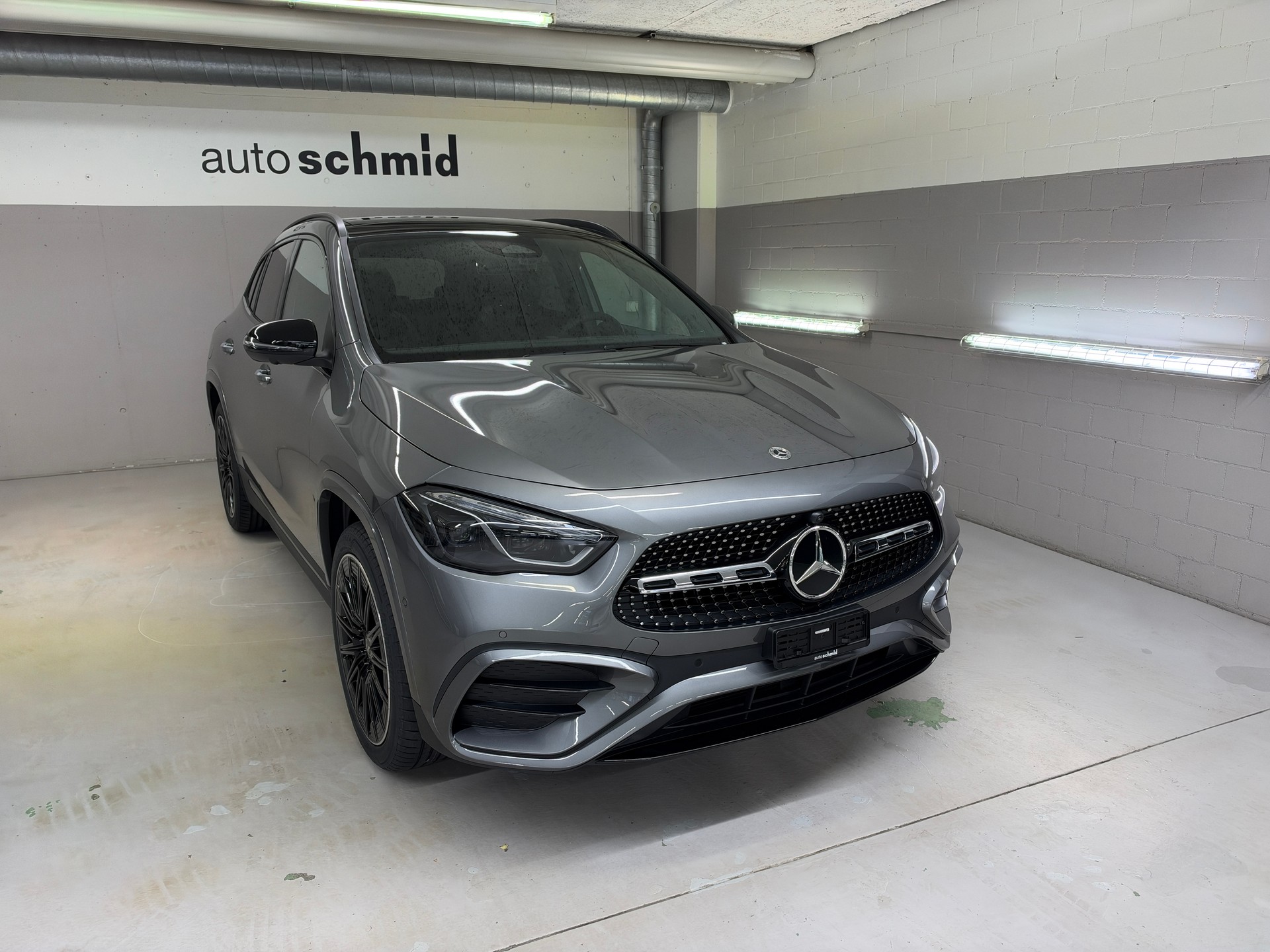 MERCEDES-BENZ GLA 250 e EQ Star