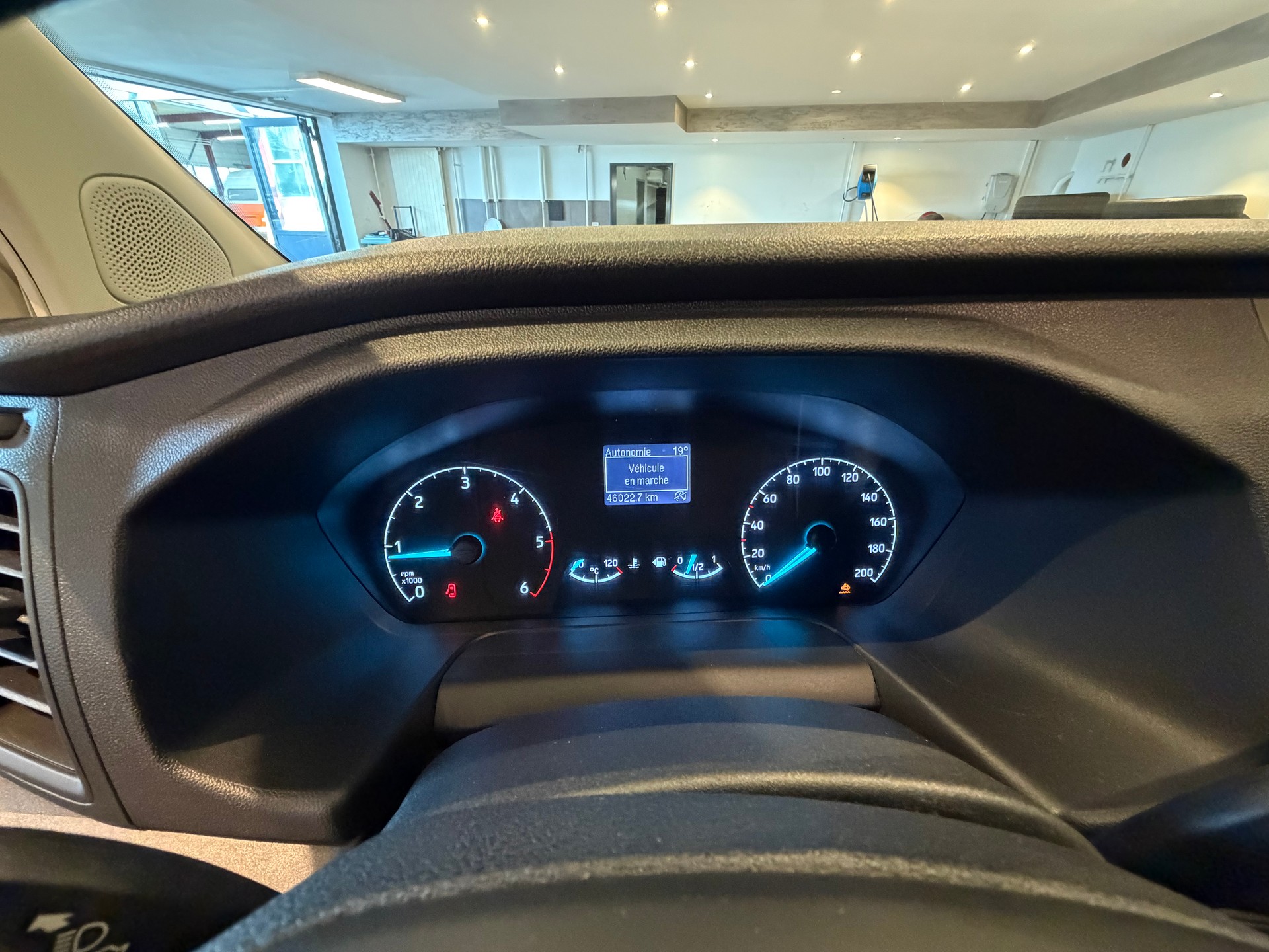 FORD Transit Custom Van 280 L1 2.0 TDCi 130 Trend-image-8