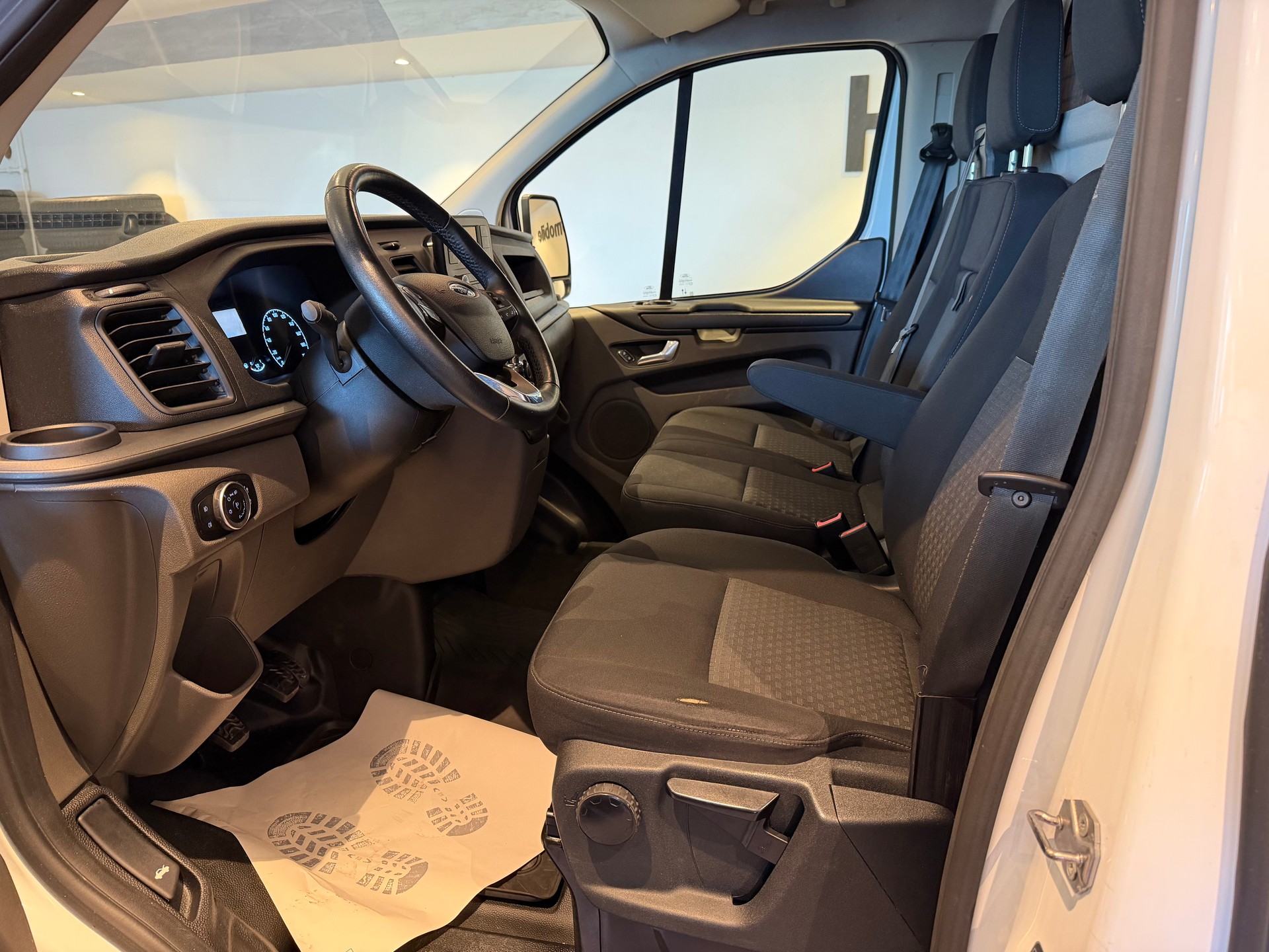 FORD Transit Custom Van 280 L1 2.0 TDCi 130 Trend-image-7