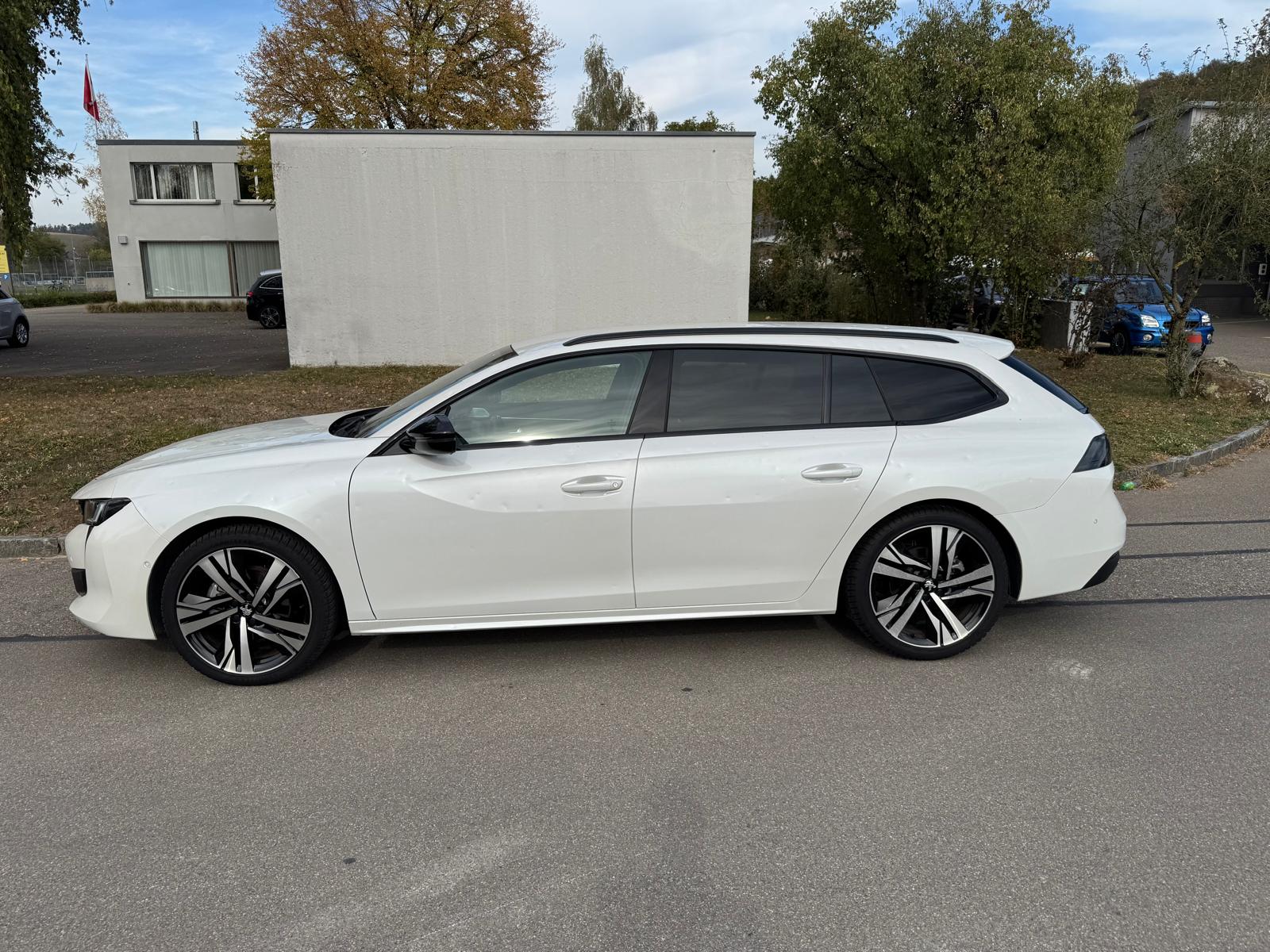 PEUGEOT 508 1.5 Blue HDi GT Pack EAT8-image-1