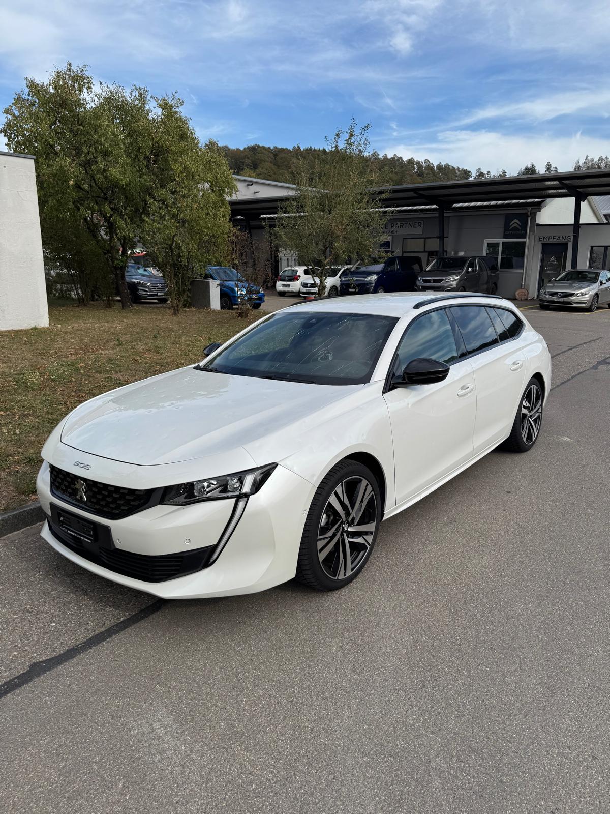 Car photo