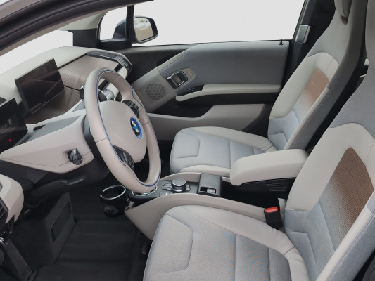 BMW i3 (120Ah) Fleet Edition-image-7