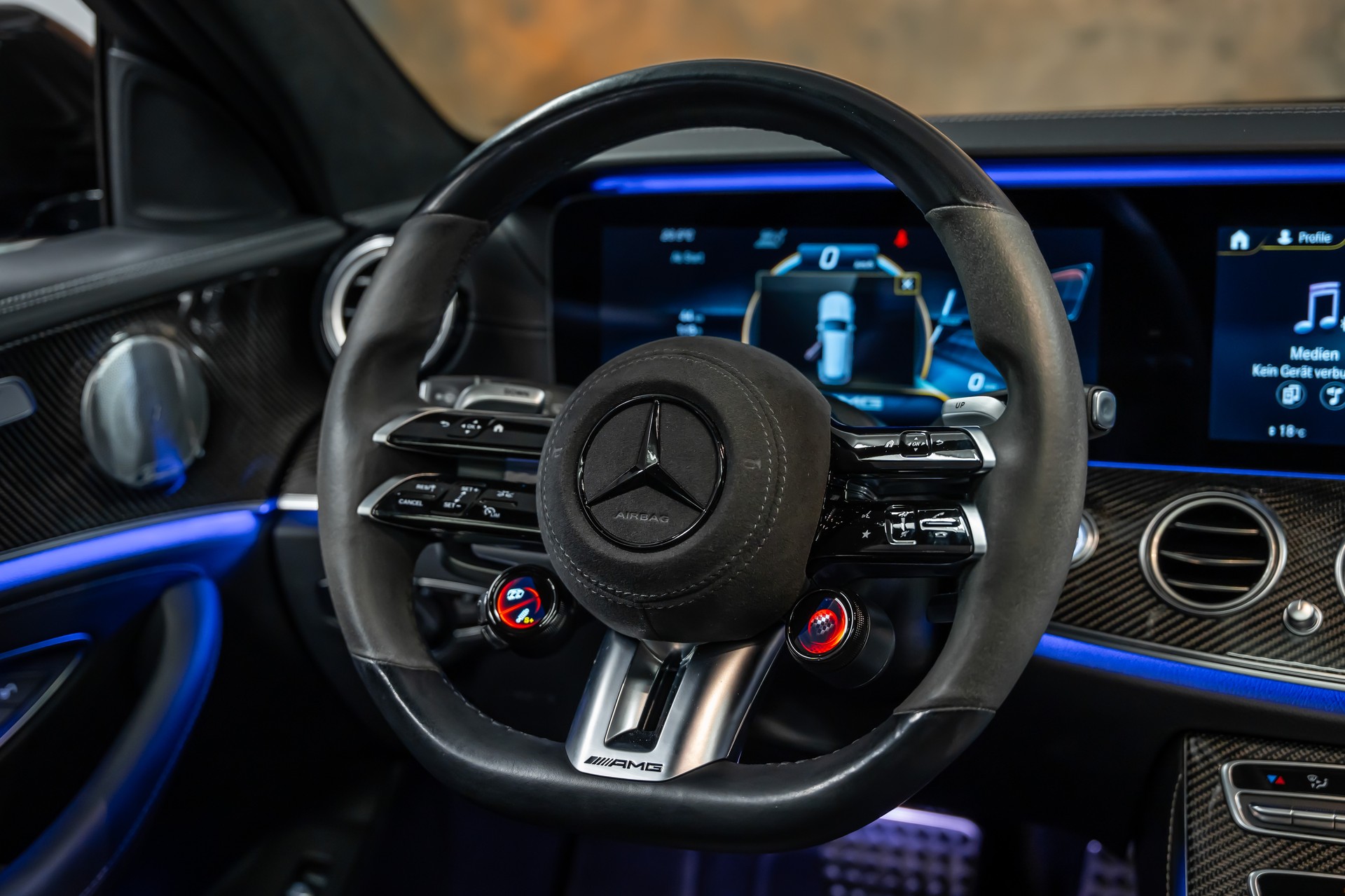 MERCEDES-BENZ AMG E 63 S T 4Matic+ Speedshift 9G-TCT *Ch-Fahrzeug*PPF-Folie*AMG-Drivers*Panorama*-image-20