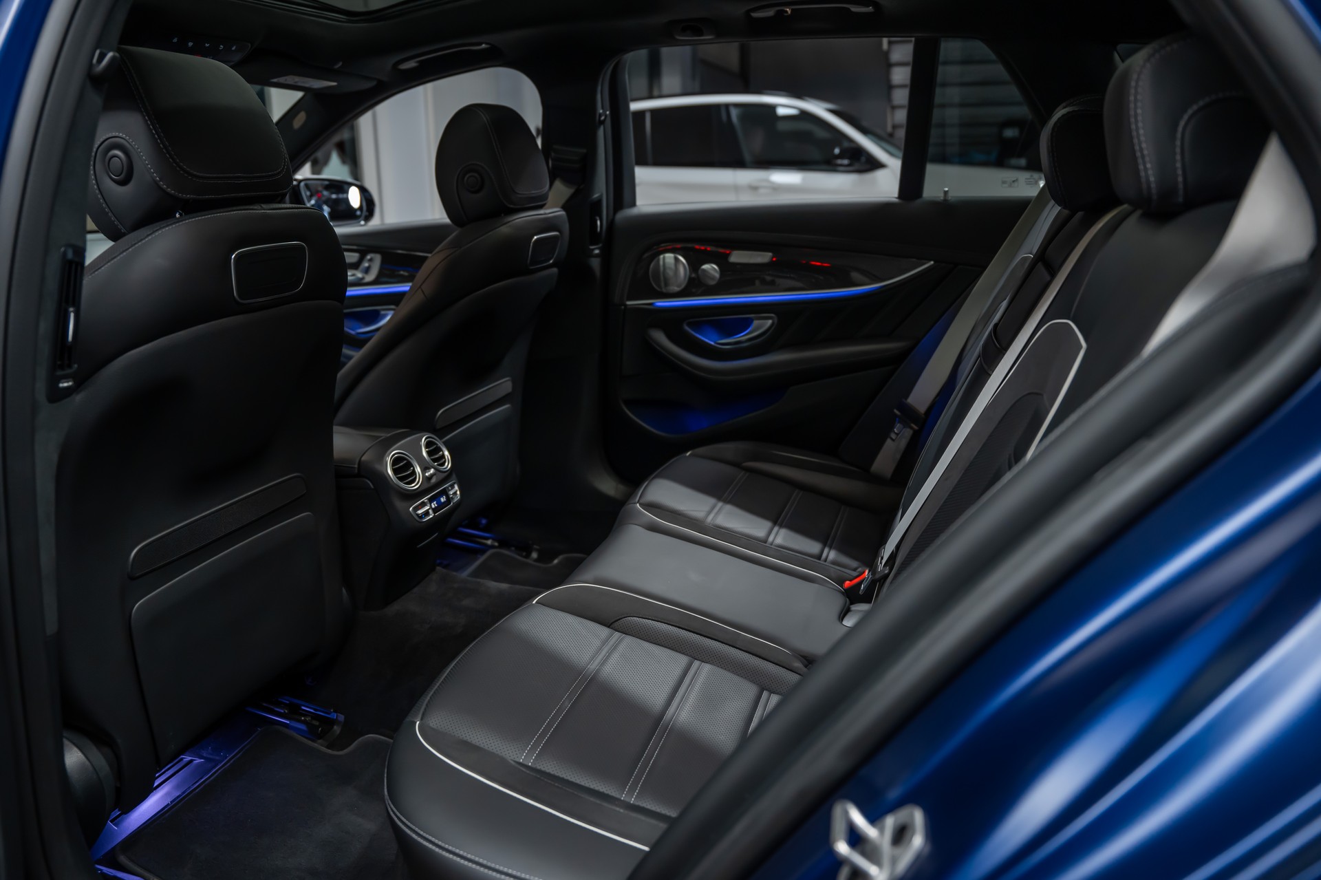 MERCEDES-BENZ AMG E 63 S T 4Matic+ Speedshift 9G-TCT *Ch-Fahrzeug*PPF-Folie*AMG-Drivers*Panorama*-image-16