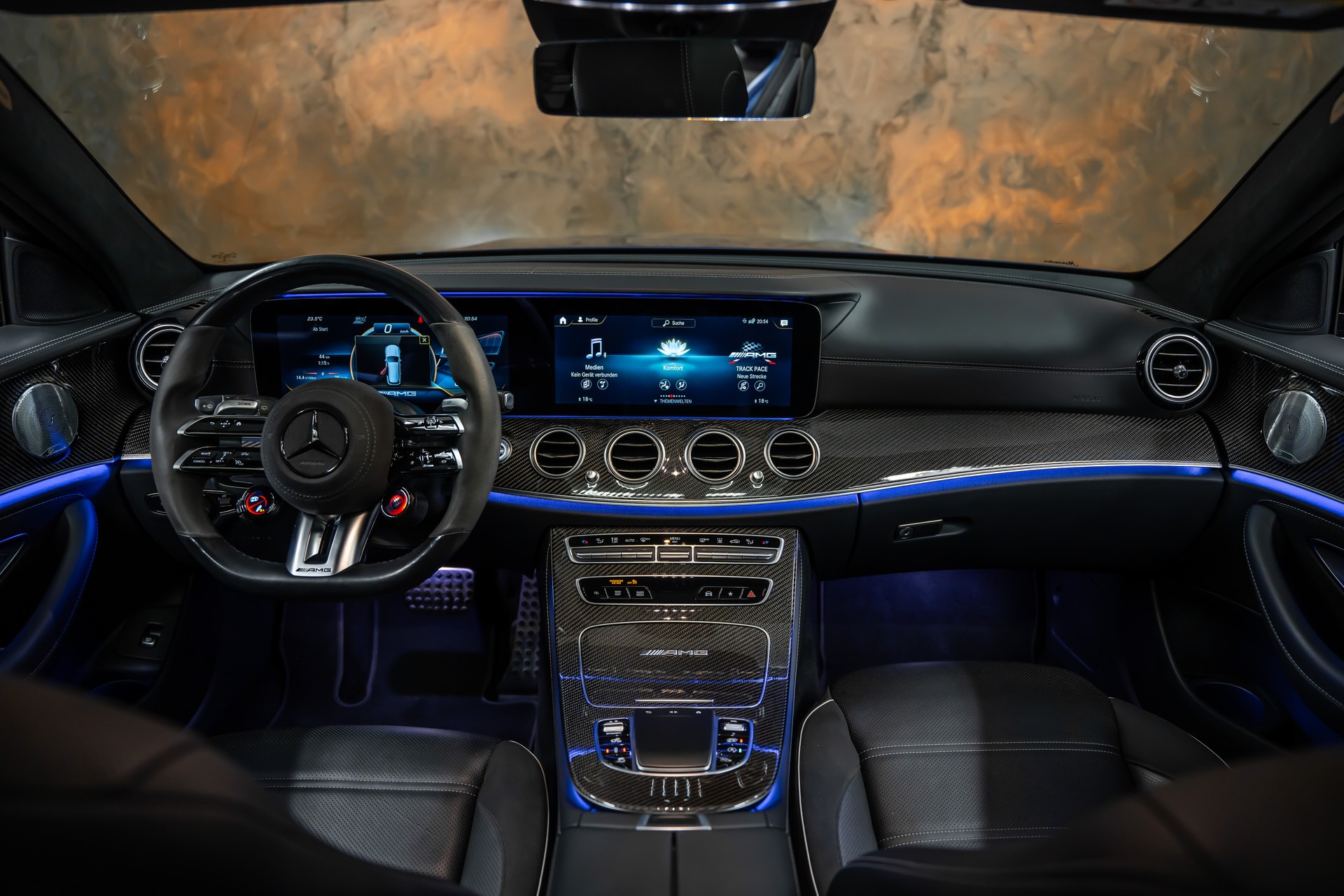 MERCEDES-BENZ AMG E 63 S T 4Matic+ Speedshift 9G-TCT *Ch-Fahrzeug*PPF-Folie*AMG-Drivers*Panorama*-image-19