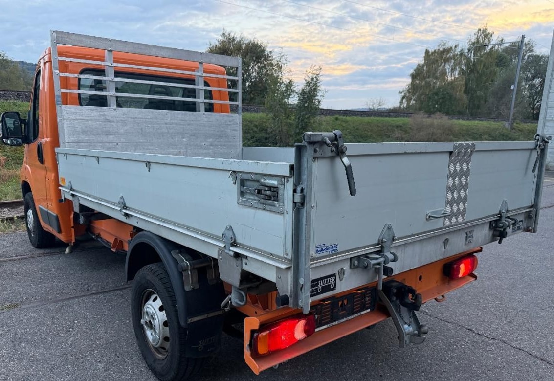 PEUGEOT Boxer 2.2 HDI 335 Active L2-image-2