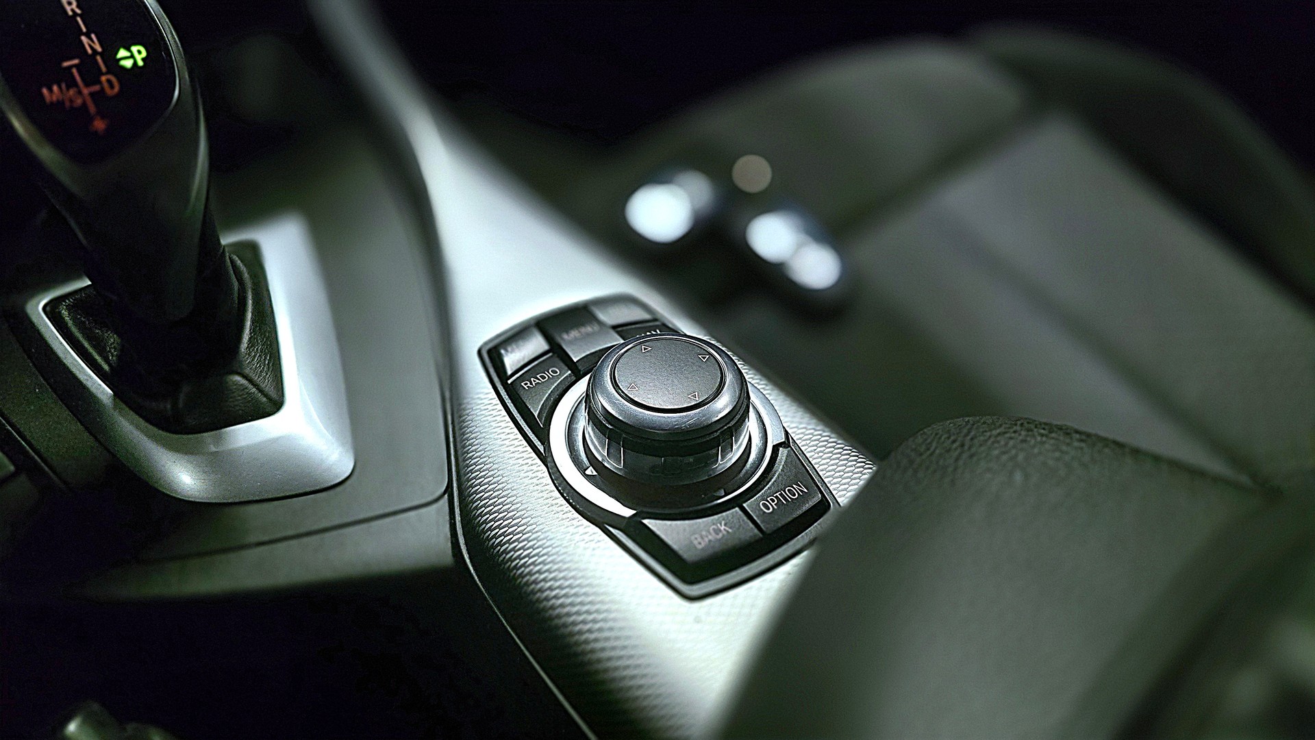 BMW M135i xDrive Steptronic-image-22