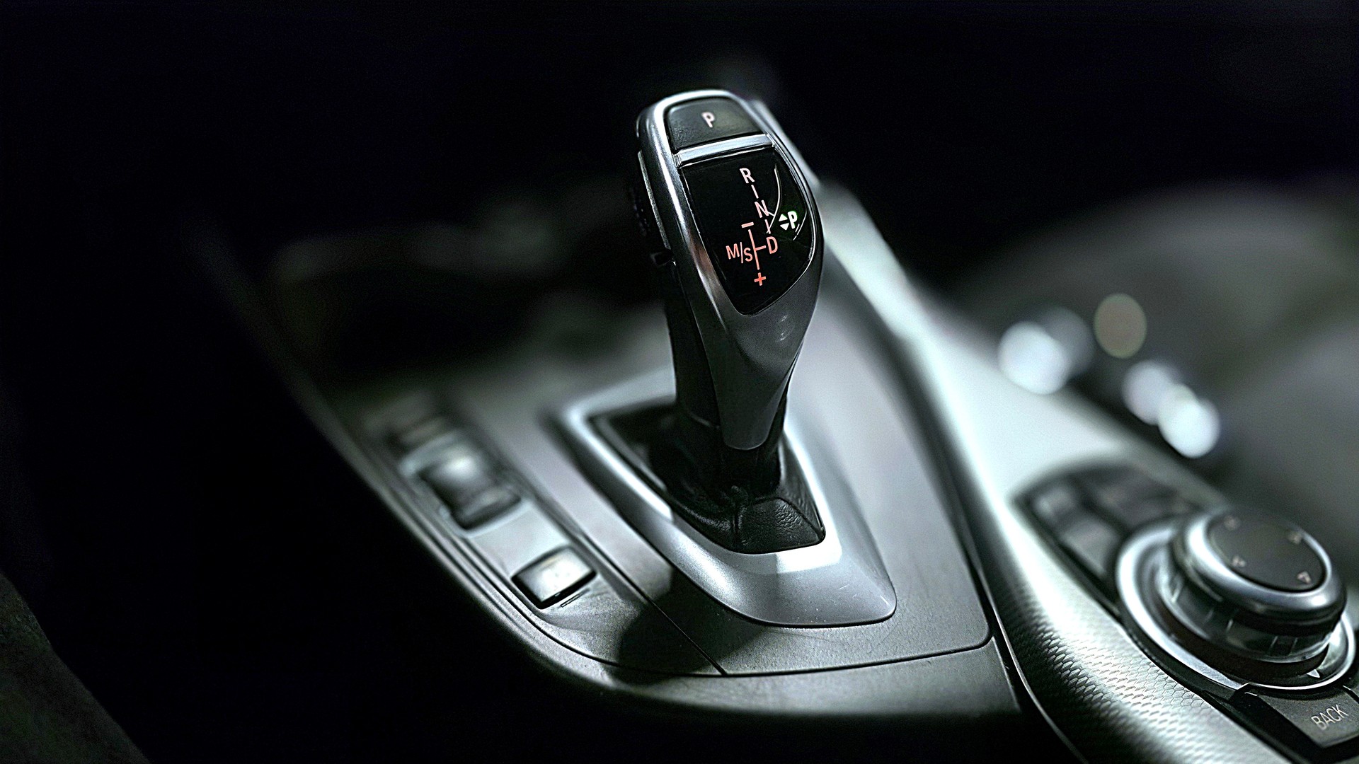 BMW M135i xDrive Steptronic-image-21