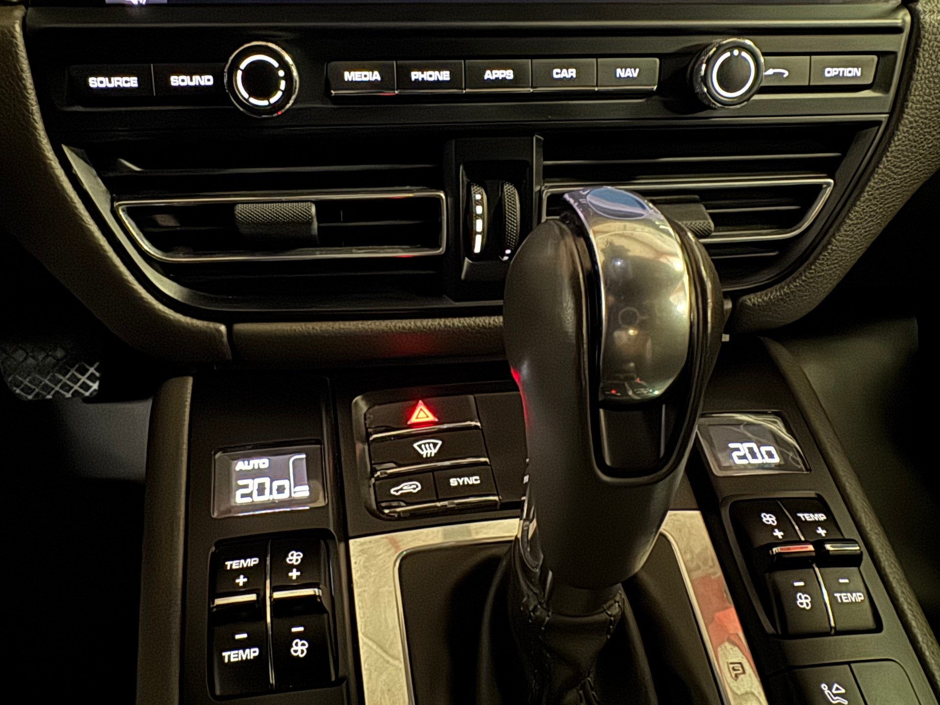 PORSCHE Macan S PDK-image-24