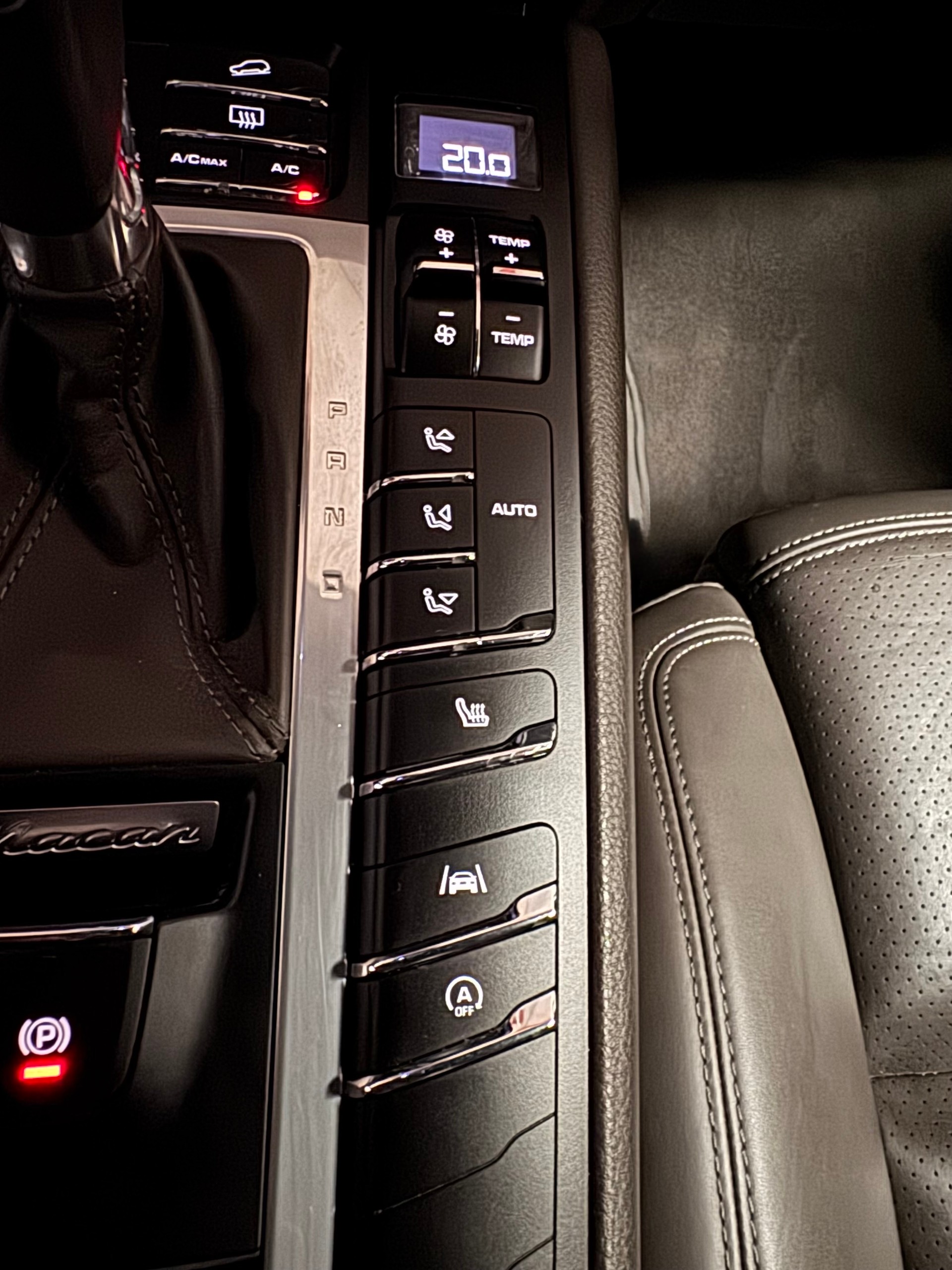 PORSCHE Macan S PDK-image-26