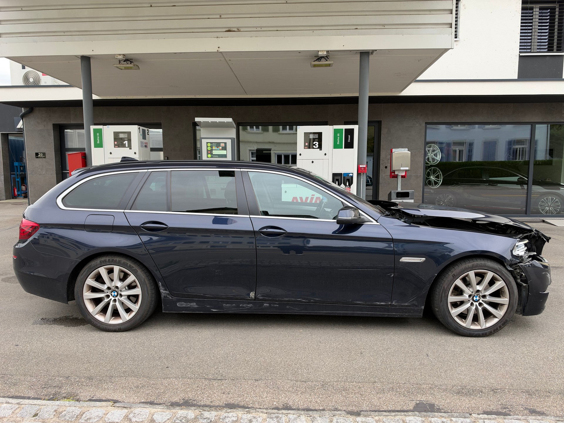 BMW 520d Touring xDrive Steptronic-image-3