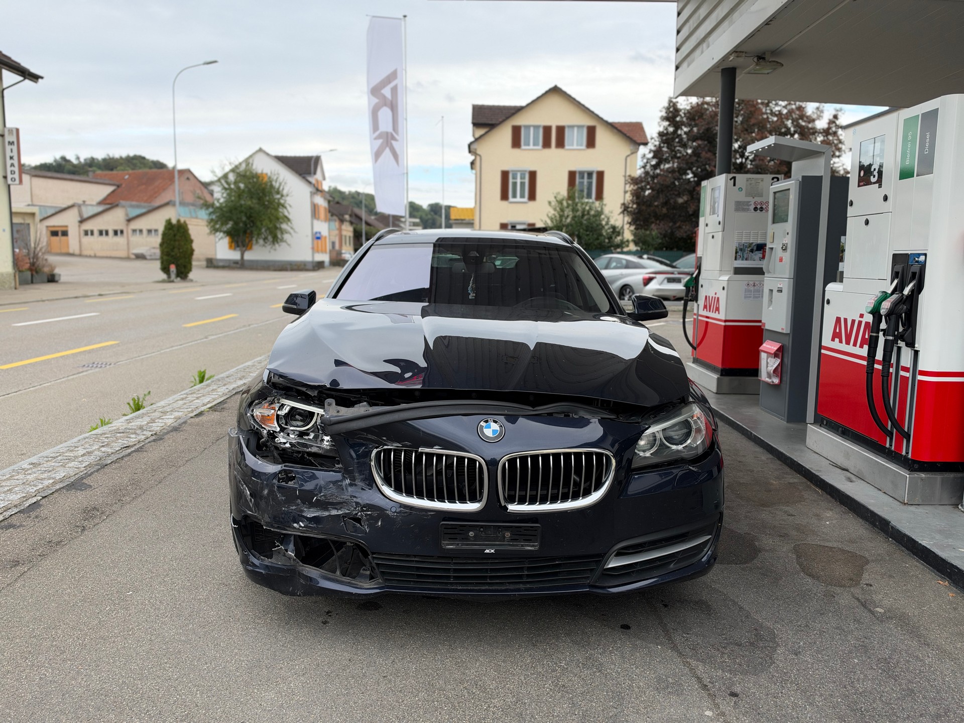 BMW 520d Touring xDrive Steptronic-image-1