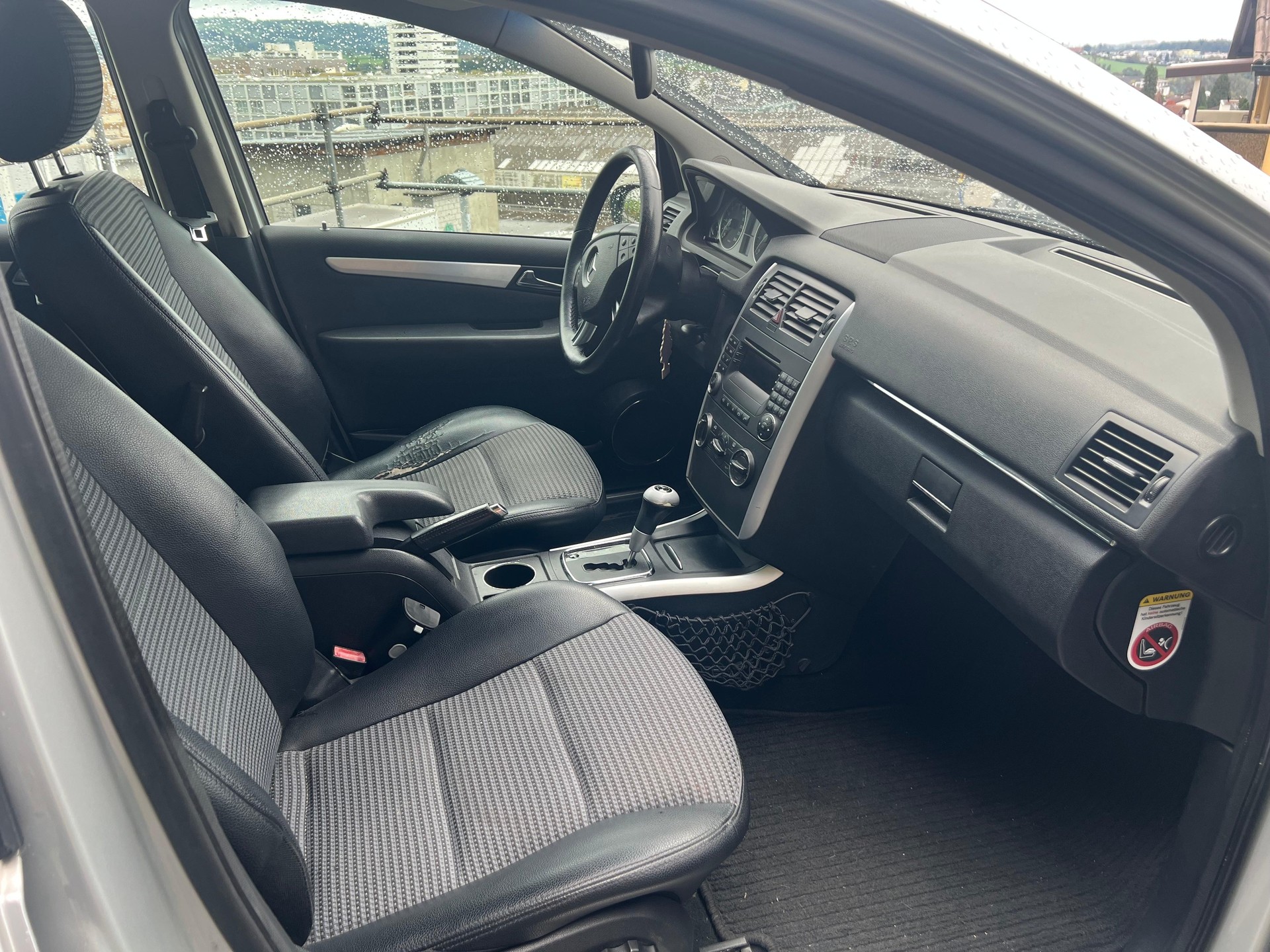 MERCEDES-BENZ B 170-image-12