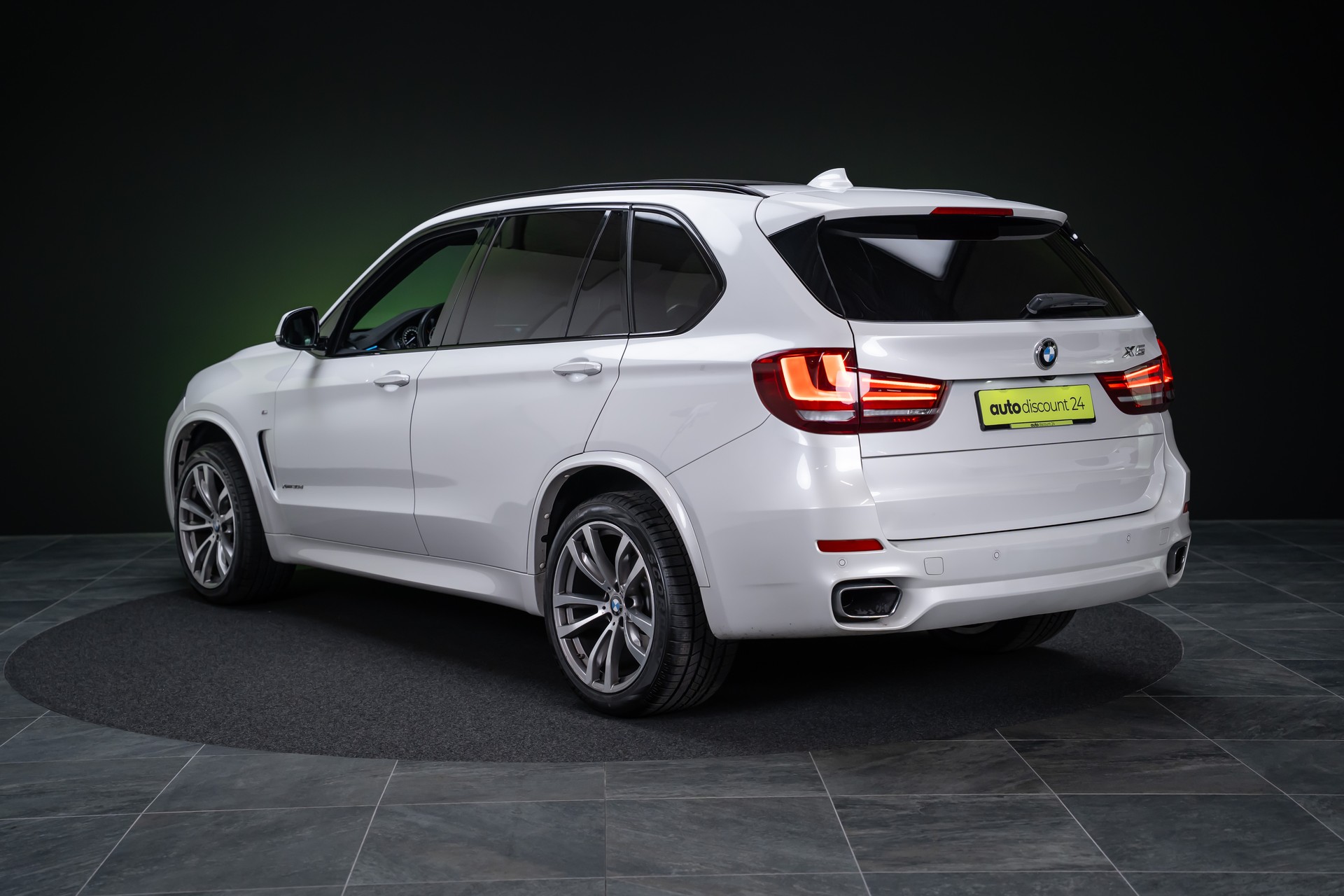BMW X5 30d xDrive SAG M Sport / 7 Sitzer / Panorama / HeadUp-image-7