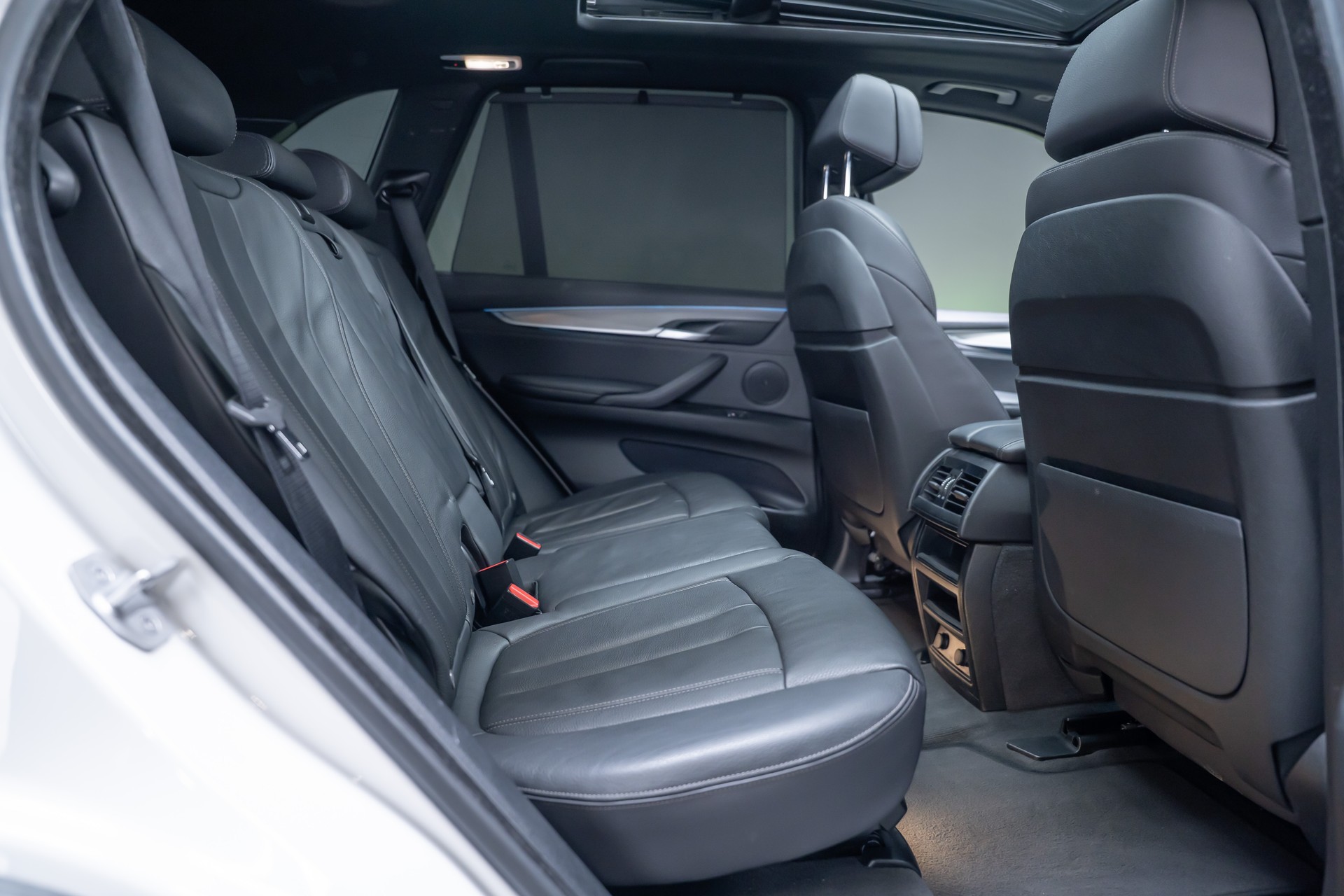 BMW X5 30d xDrive SAG M Sport / 7 Sitzer / Panorama / HeadUp-image-33