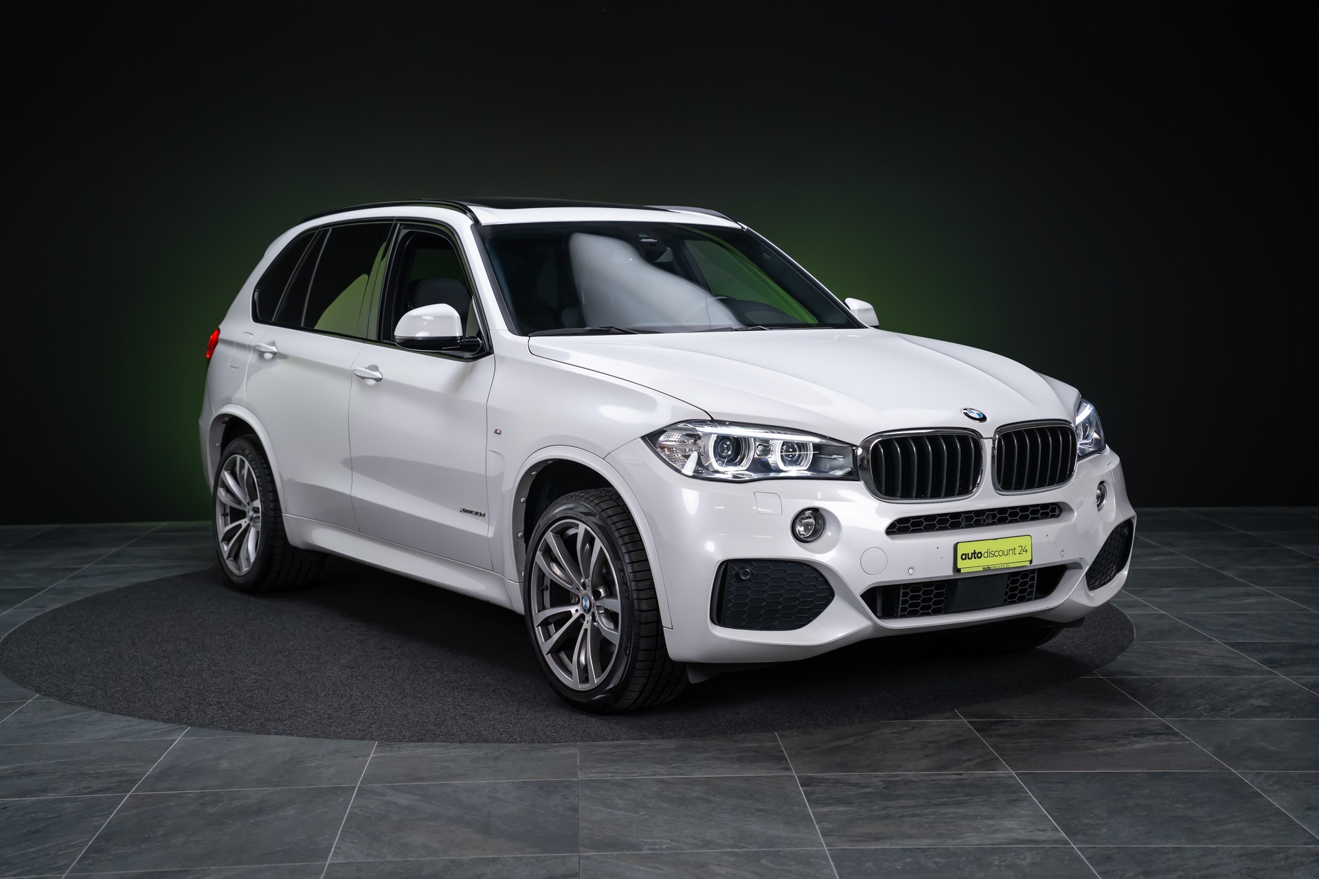 BMW X5 30d xDrive SAG M Sport / 7 Sitzer / Panorama / HeadUp-image-2