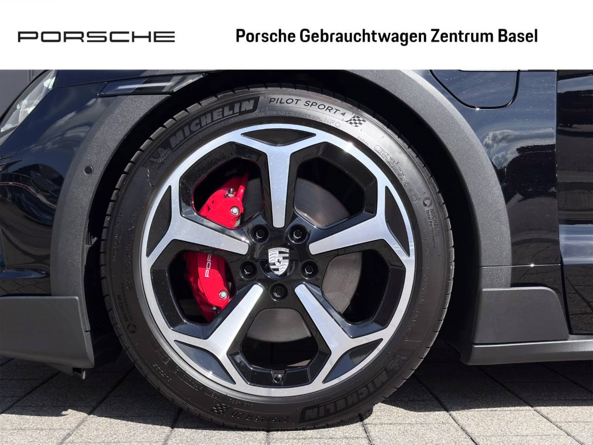 PORSCHE Taycan 4S Cross Turismo-image-5