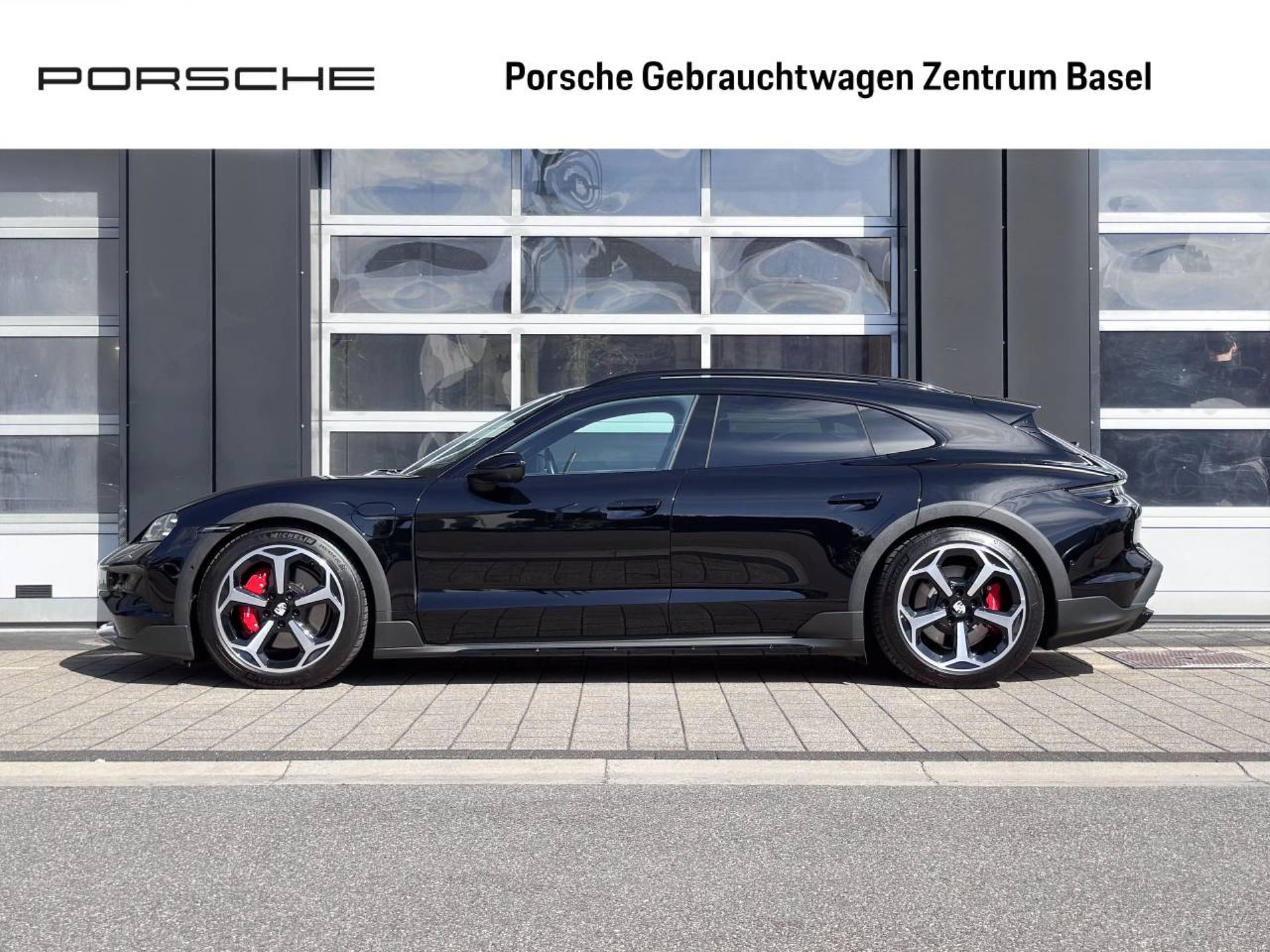 PORSCHE Taycan 4S Cross Turismo-image-1