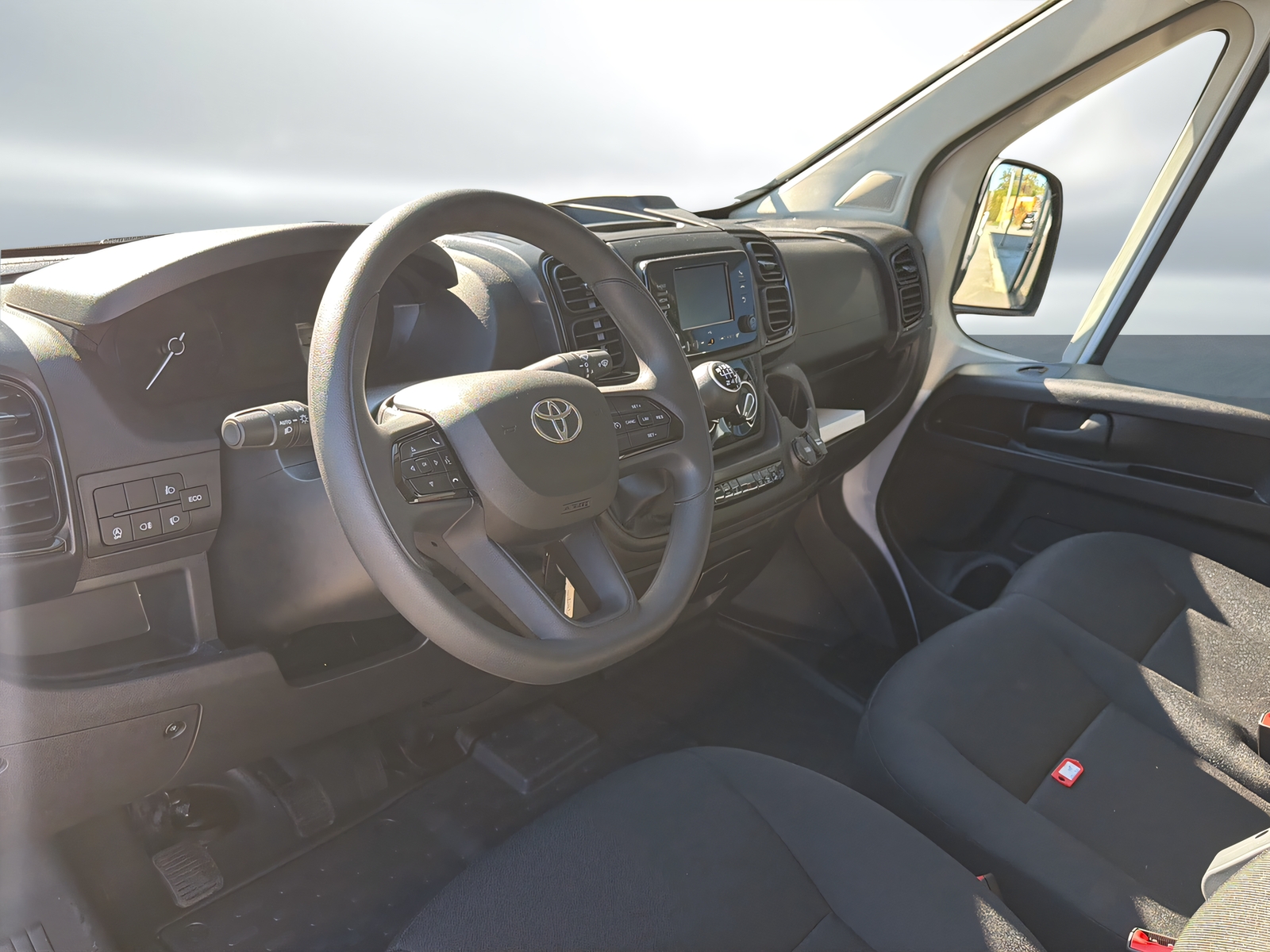 TOYOTA Proace MAX 2.2D DK Active 3,5t L3-image-4