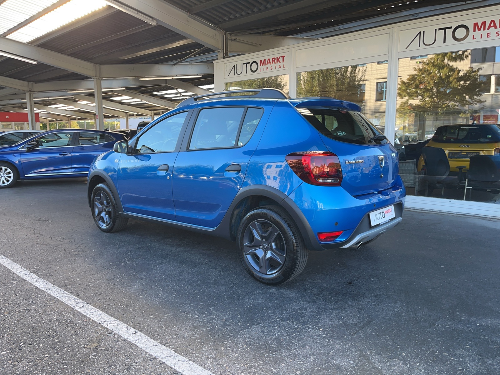 DACIA Sandero Tce 90 Stepway Automatic-image-2