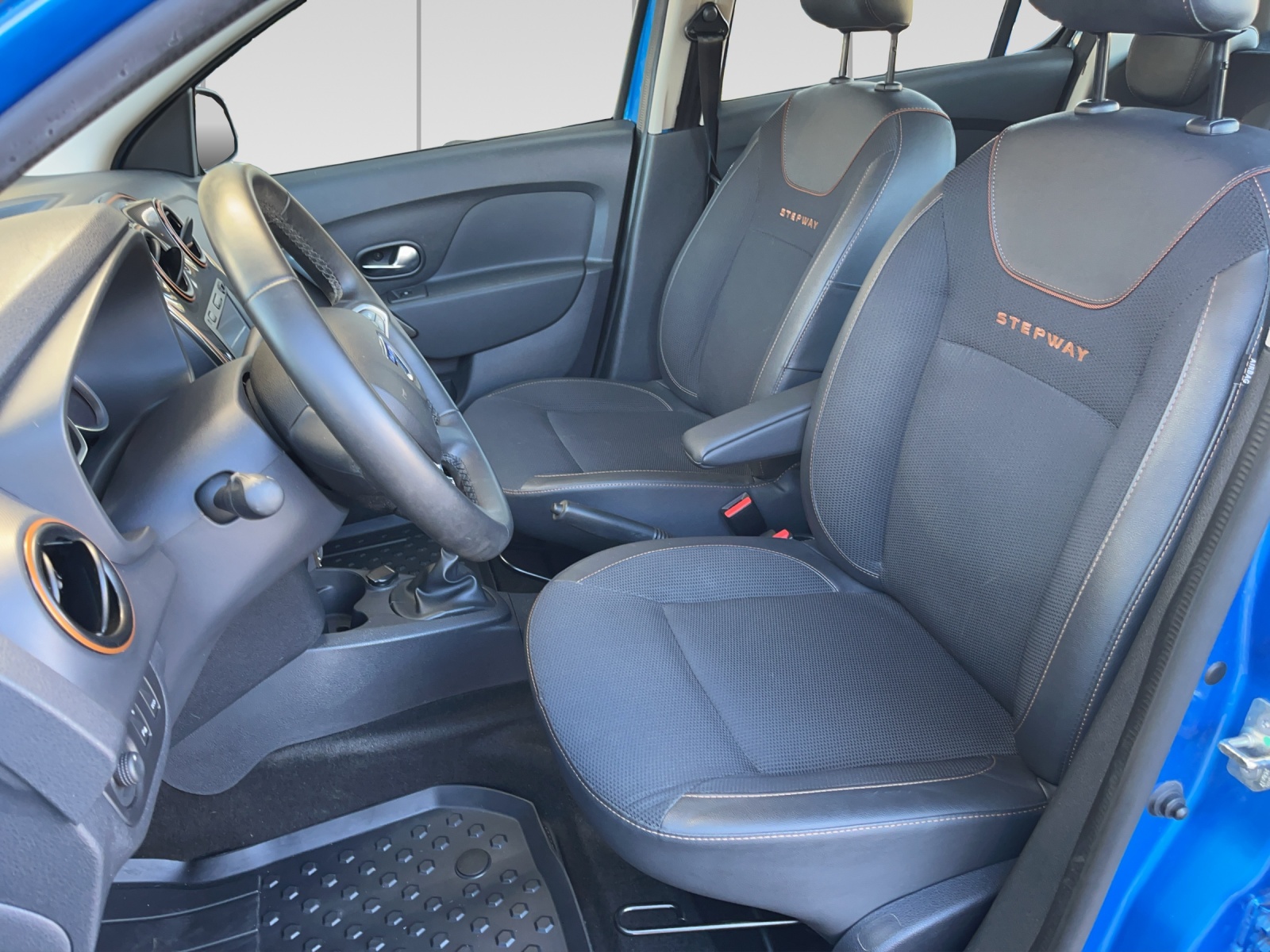 DACIA Sandero Tce 90 Stepway Automatic-image-6