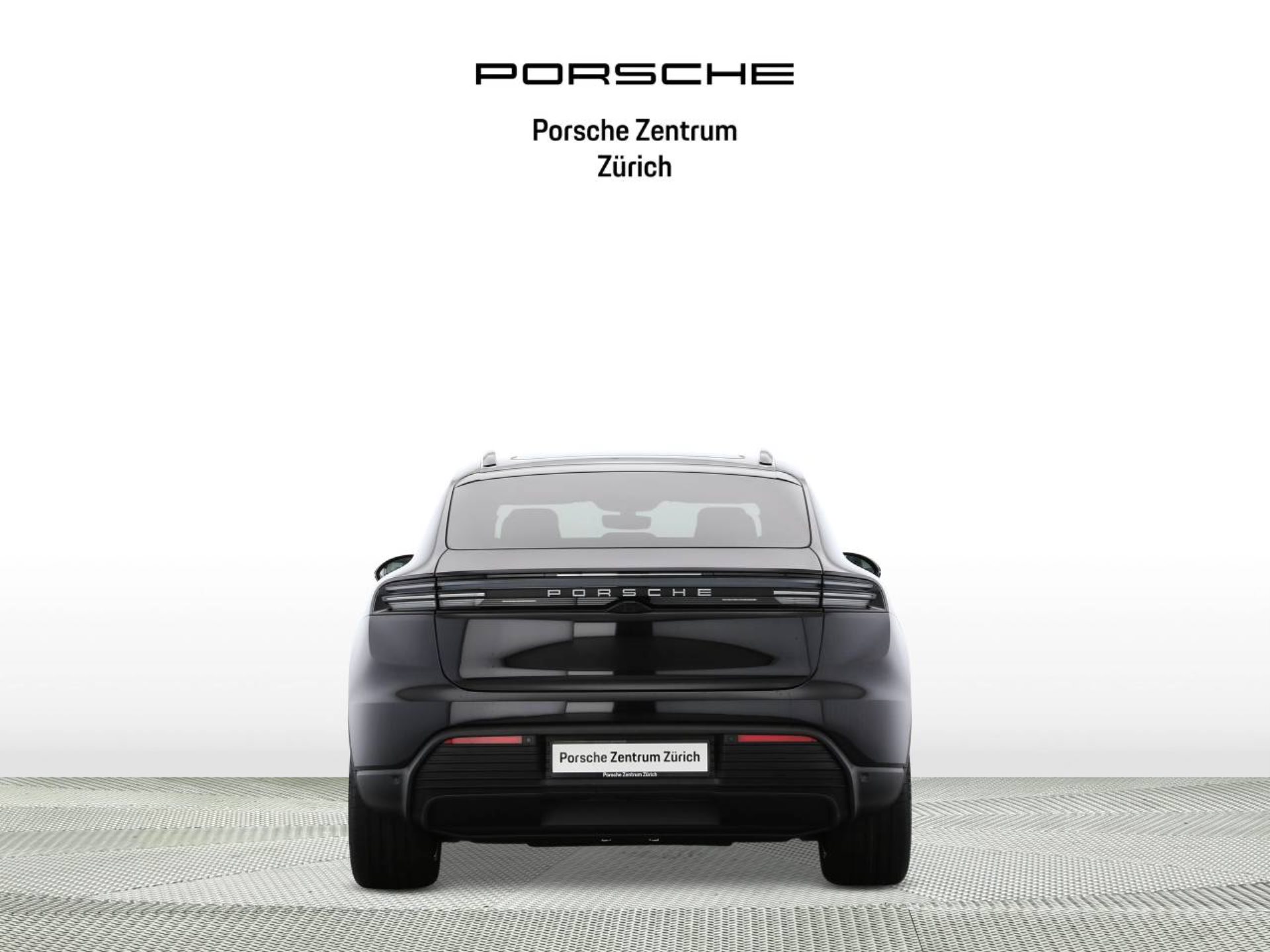 PORSCHE Macan 4-image-6