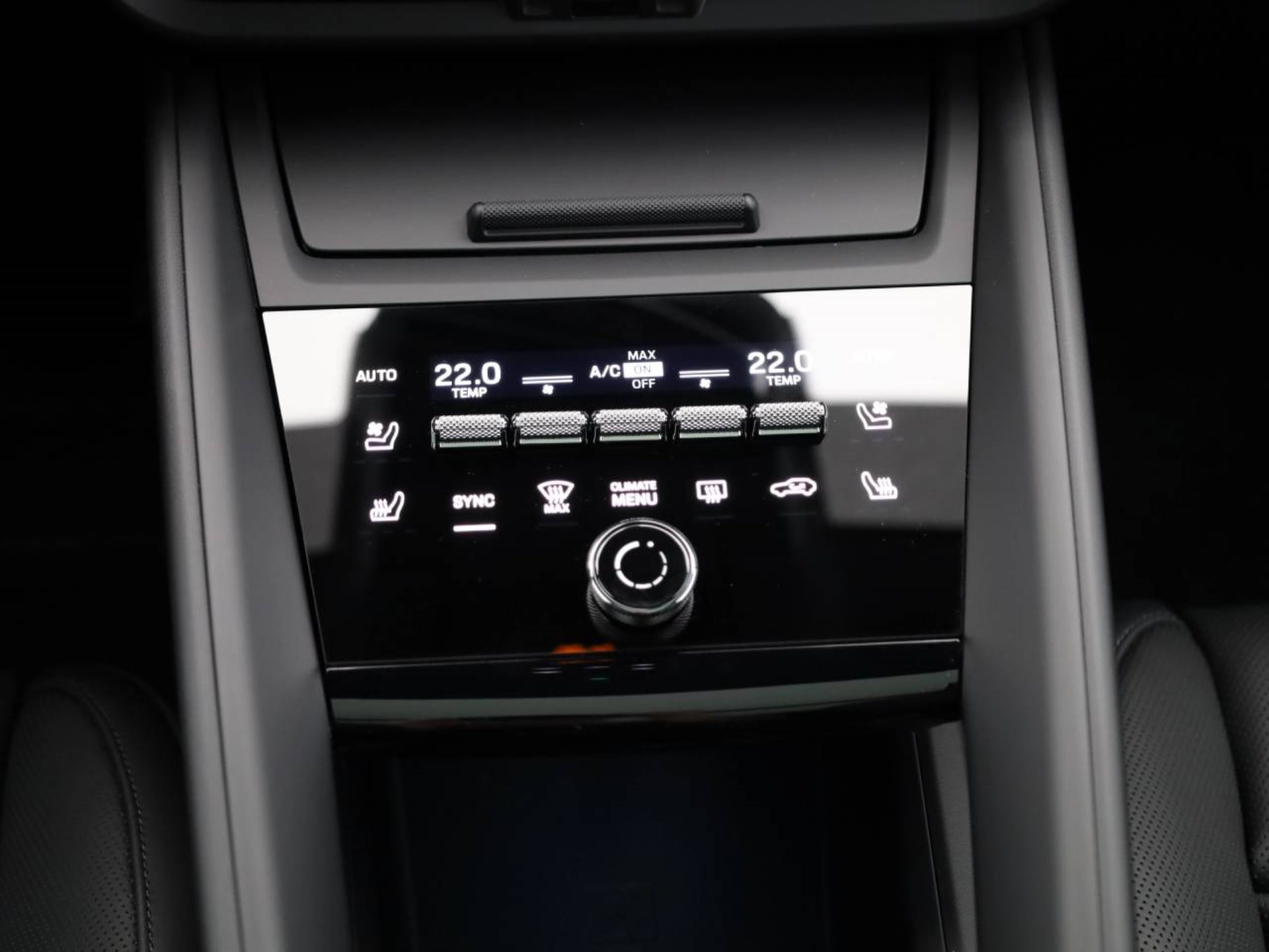 PORSCHE Macan 4-image-15
