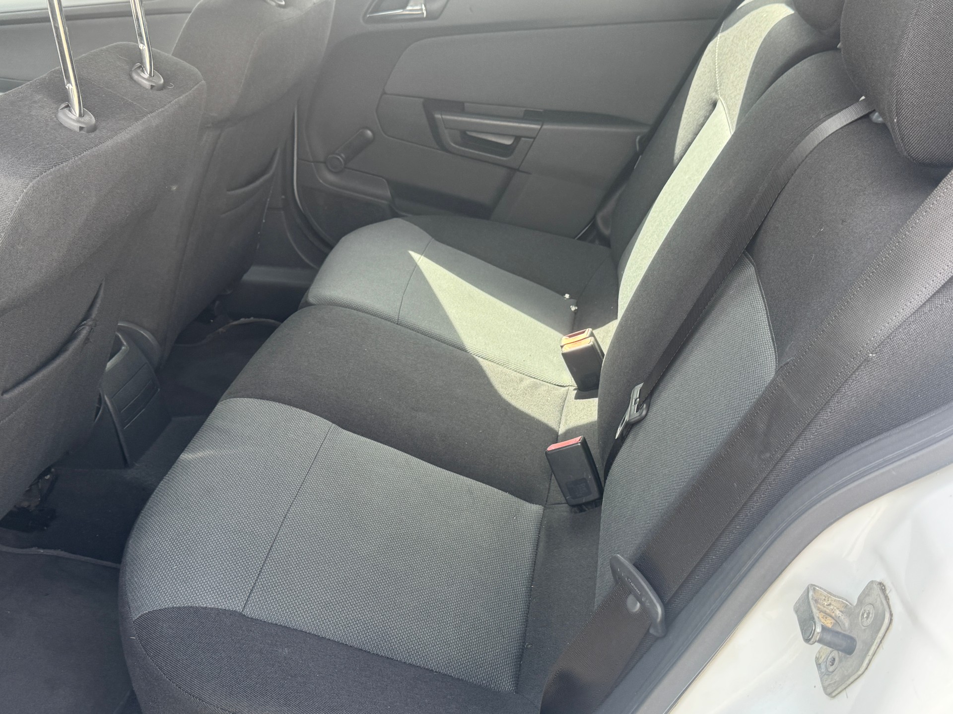 OPEL Astra Caravan 1.8i 16V Enjoy-image-6