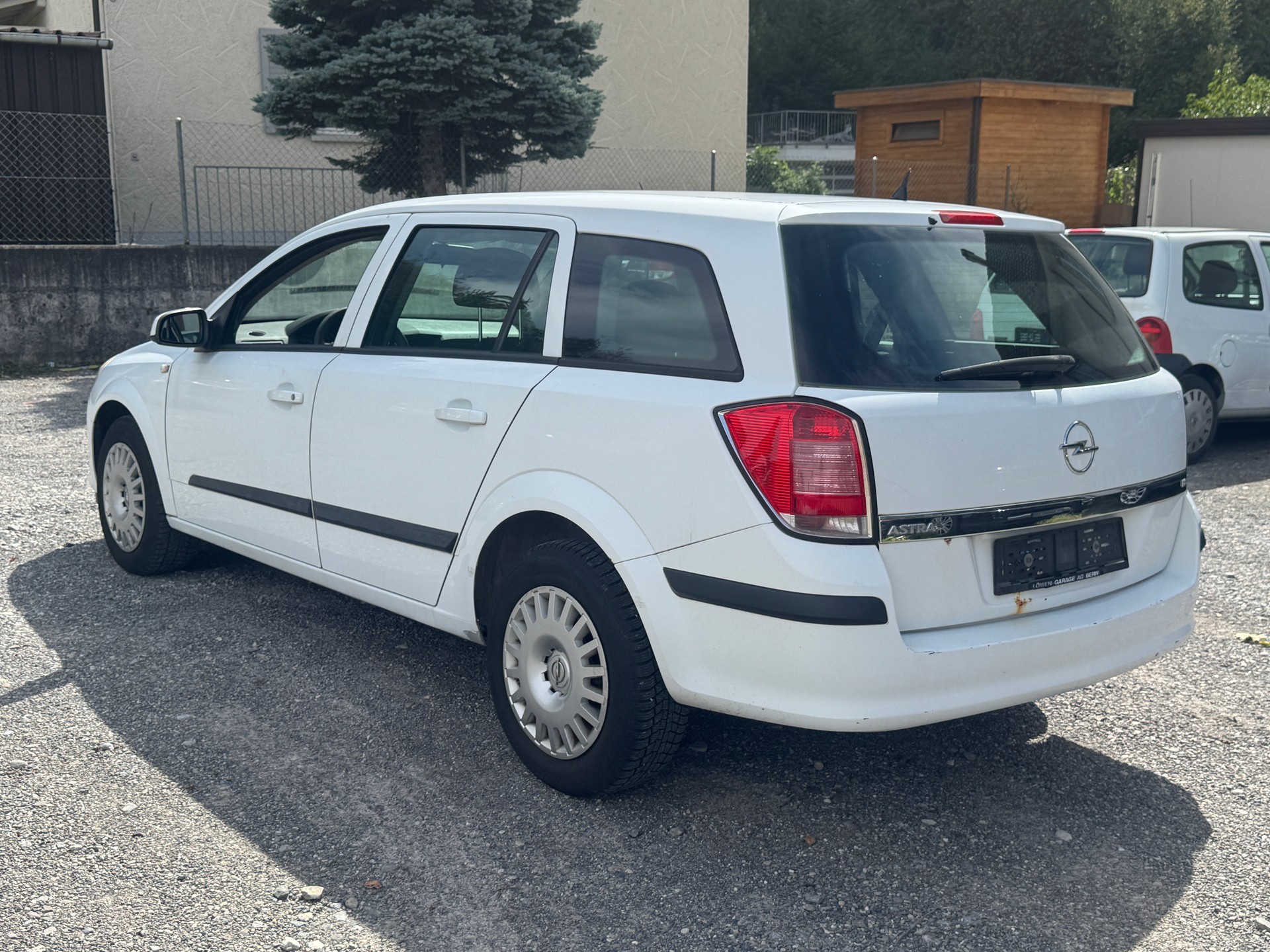 OPEL Astra Caravan 1.8i 16V Enjoy-image-4